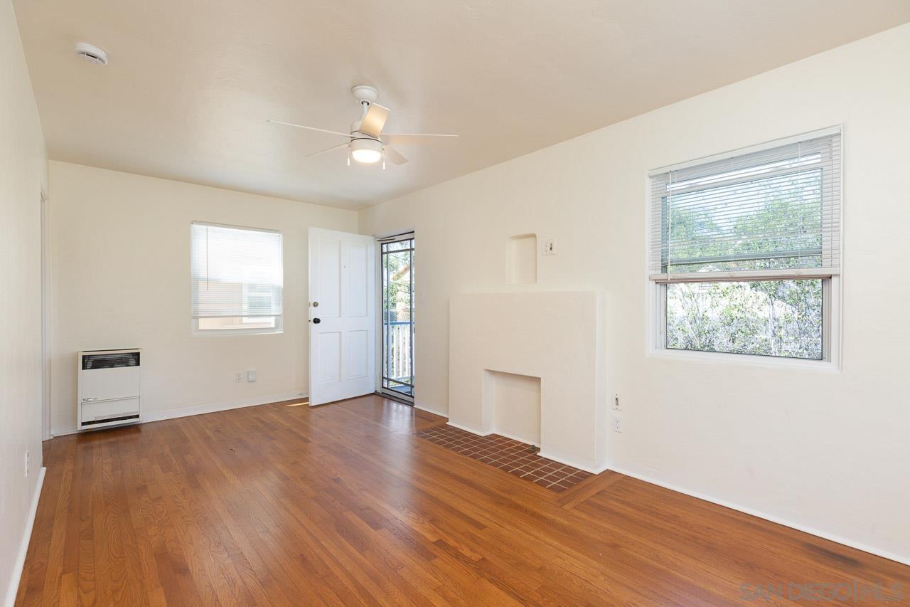 Detail Gallery Image 3 of 21 For 1010  5th, Coronado,  CA 92118 - 2 Beds | 2 Baths