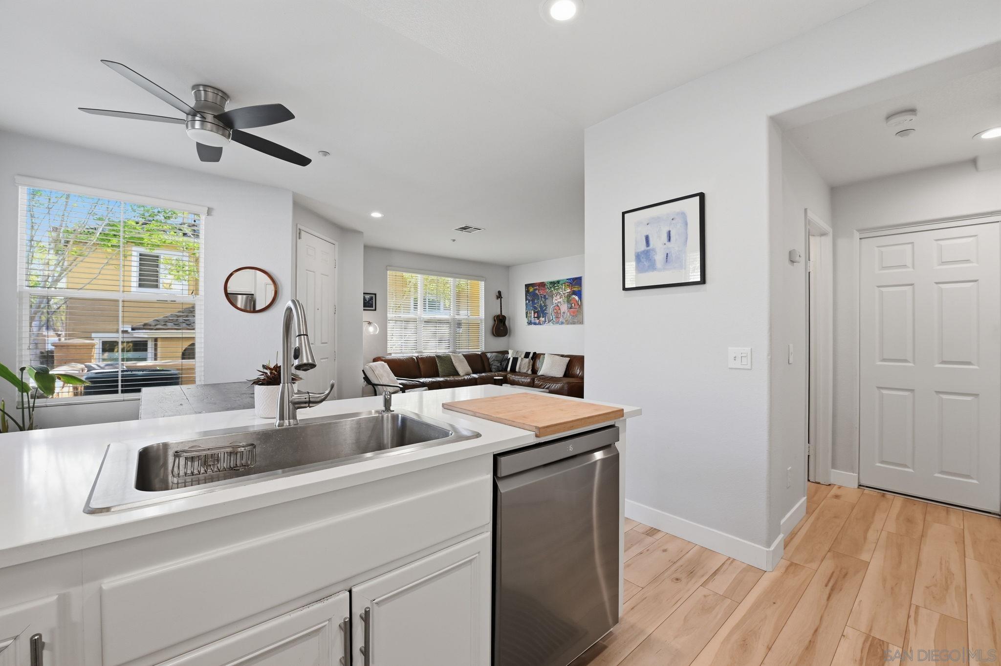 Detail Gallery Image 12 of 39 For 1768  Morgans Avenue, San Marcos,  CA 92078 - 3 Beds | 2/1 Baths