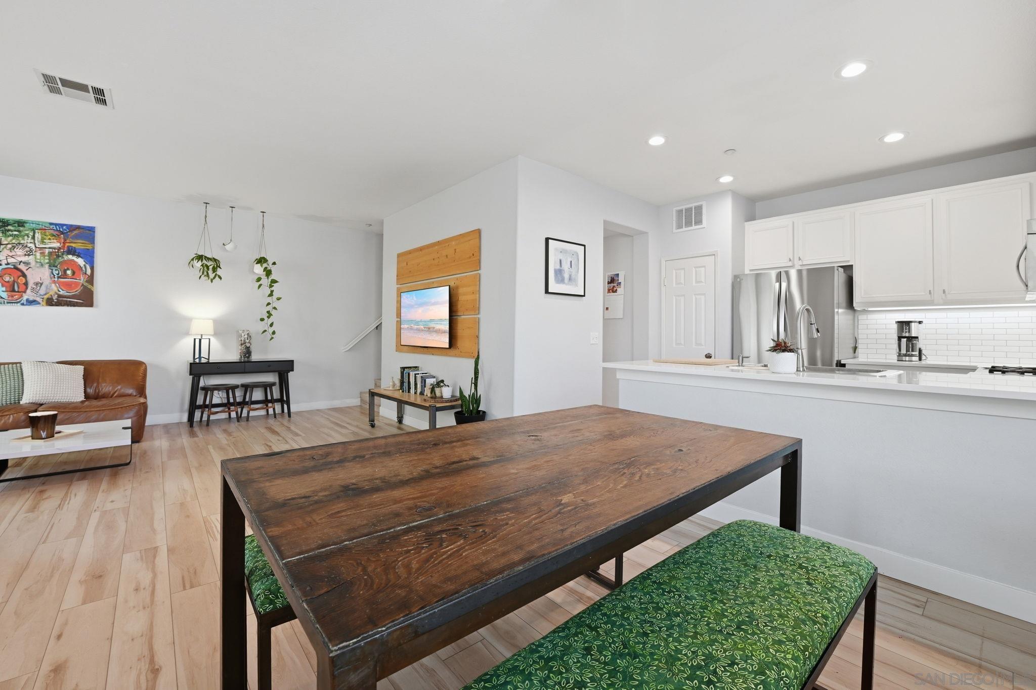 Detail Gallery Image 6 of 39 For 1768  Morgans Avenue, San Marcos,  CA 92078 - 3 Beds | 2/1 Baths