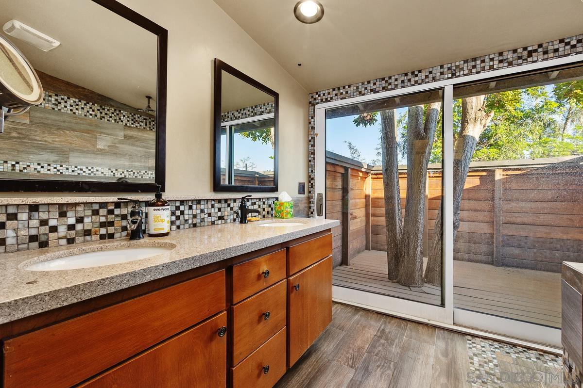 Detail Gallery Image 15 of 37 For 320  Beaumont Dr., Vista,  CA 92084 - 3 Beds | 2 Baths