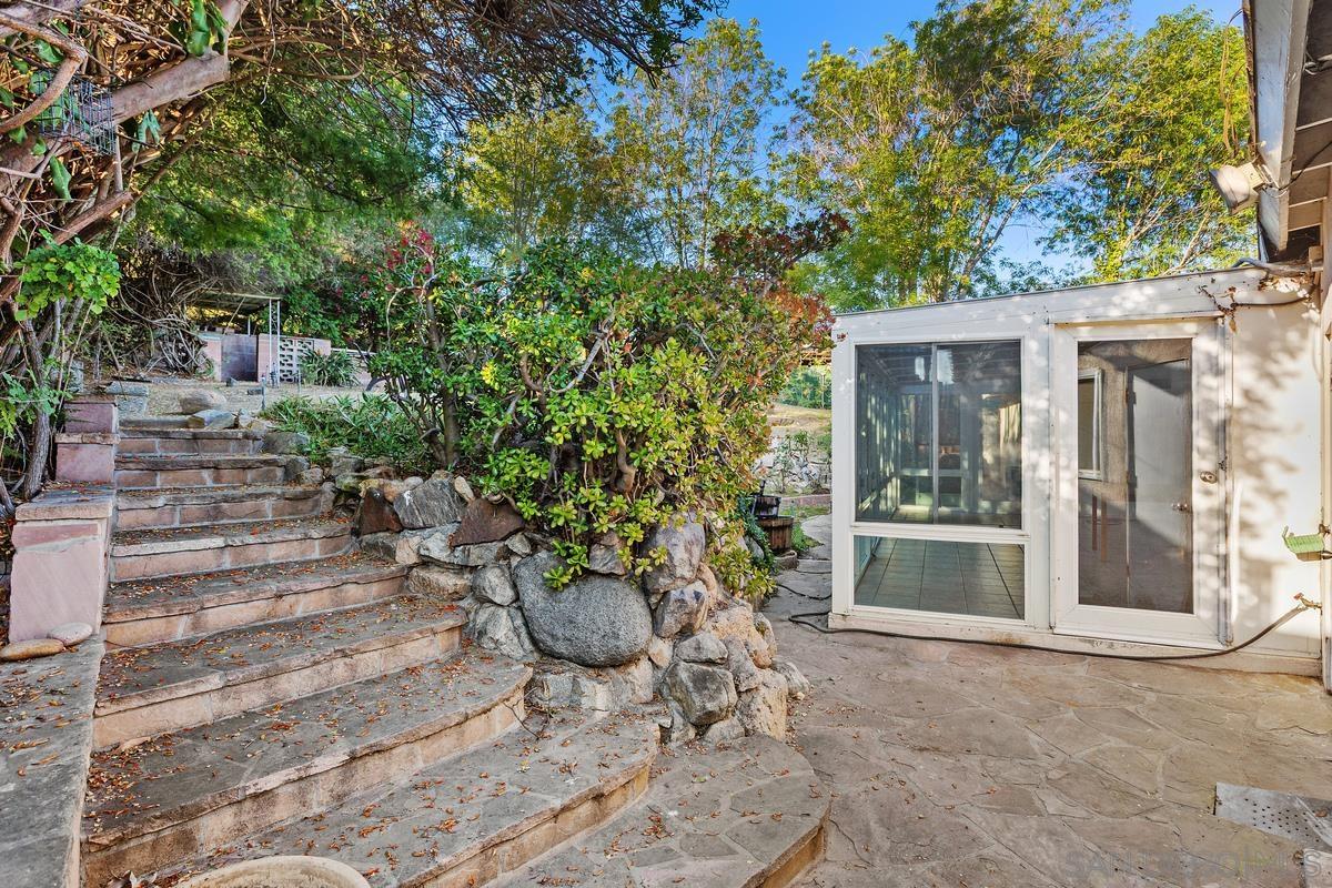 Detail Gallery Image 22 of 37 For 320  Beaumont Dr., Vista,  CA 92084 - 3 Beds | 2 Baths