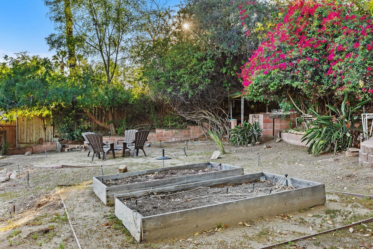 Detail Gallery Image 24 of 37 For 320  Beaumont Dr., Vista,  CA 92084 - 3 Beds | 2 Baths