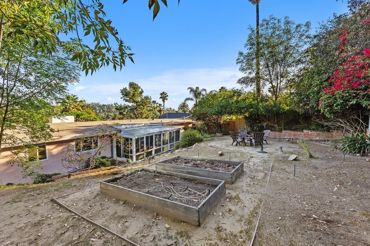 Detail Gallery Image 26 of 37 For 320  Beaumont Dr., Vista,  CA 92084 - 3 Beds | 2 Baths