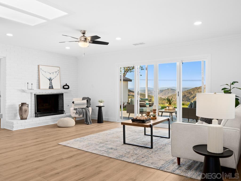 Detail Gallery Image 8 of 71 For 17906  Saint Andrews Dr, Poway,  CA 92064 - 4 Beds | 2 Baths