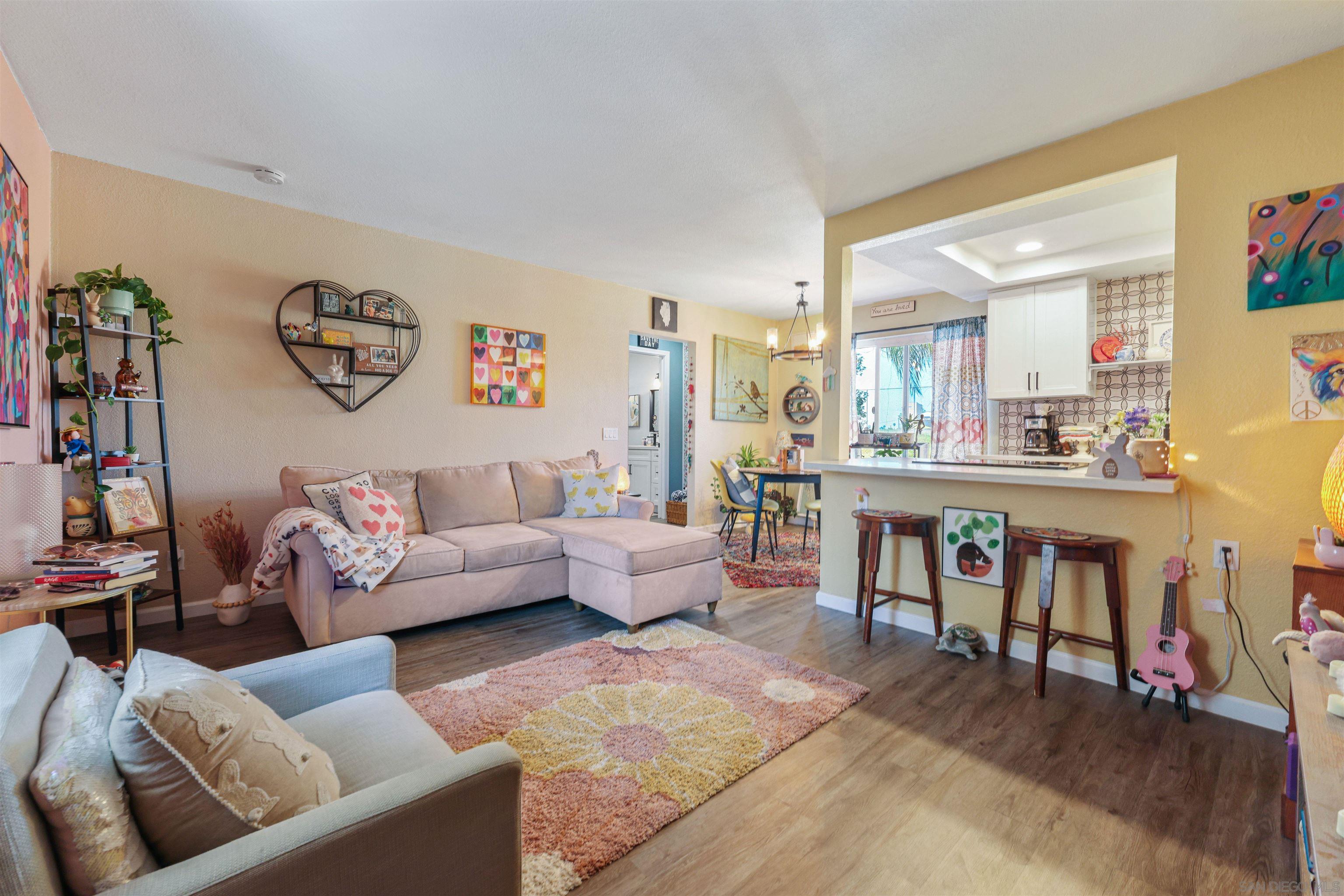 Front Image Thumbnail for SD260007105