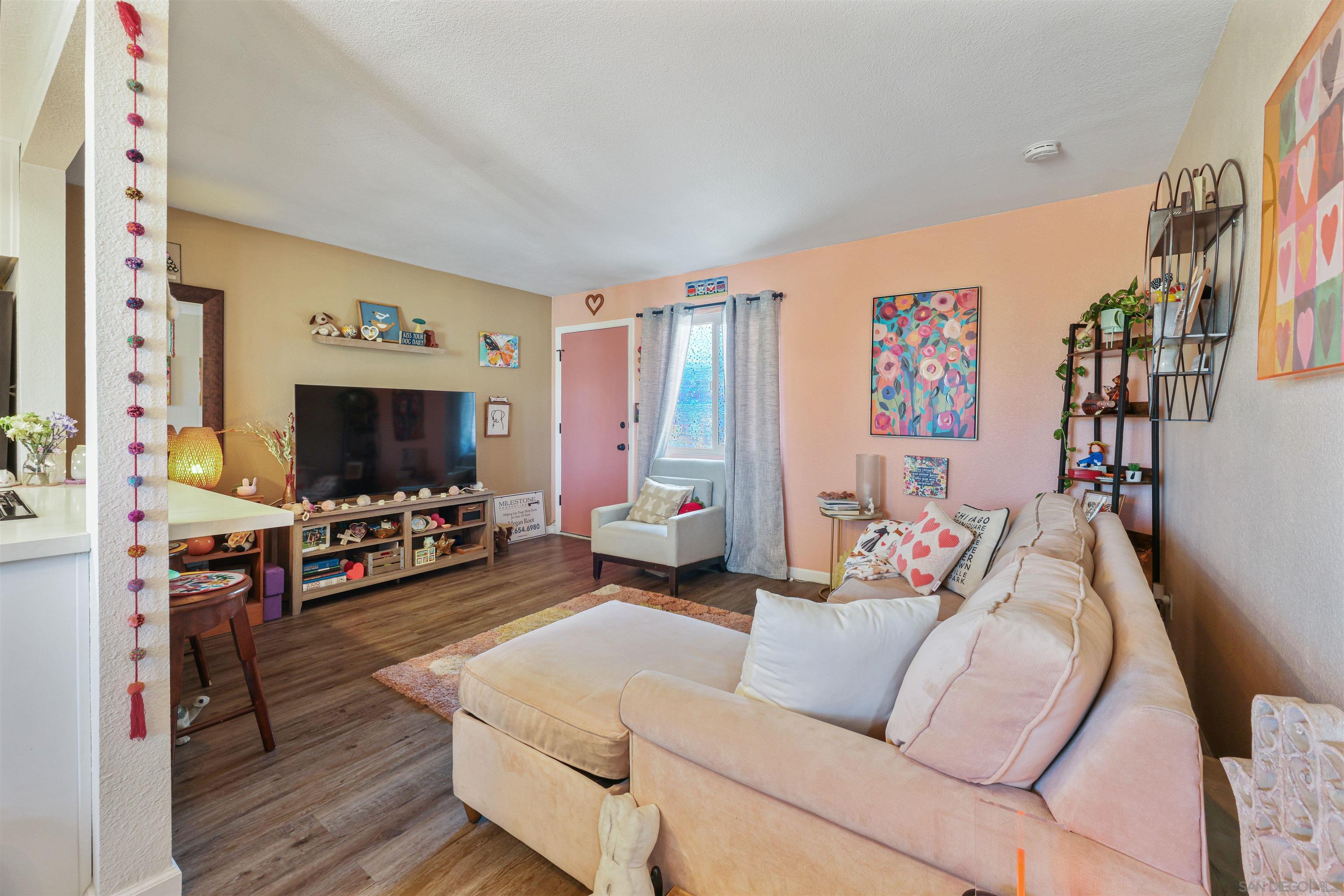 Detail Gallery Image 3 of 21 For 4161  Winona Ave  #8,  San Diego,  CA 92105 - 1 Beds | 1 Baths