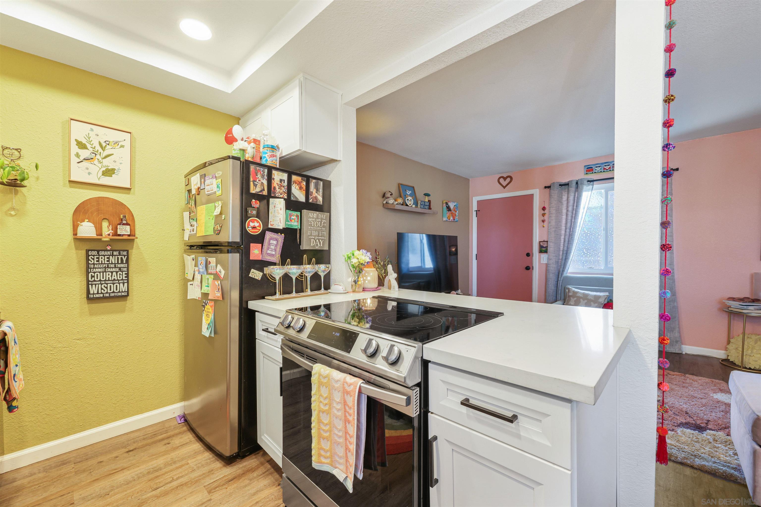 Detail Gallery Image 8 of 21 For 4161  Winona Ave  #8,  San Diego,  CA 92105 - 1 Beds | 1 Baths