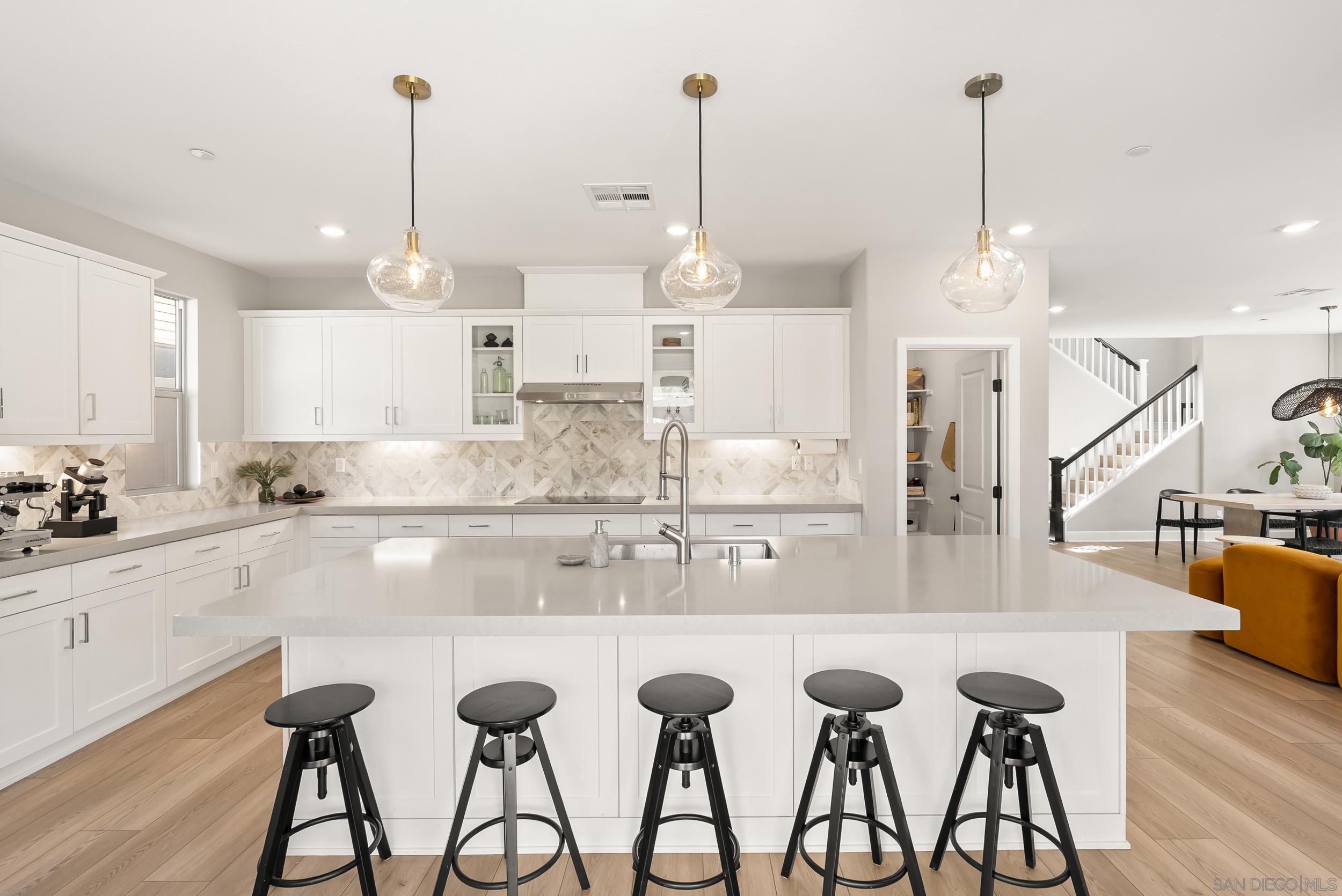 Detail Gallery Image 14 of 52 For 944  Lindbergh, San Marcos,  CA 92069 - 5 Beds | 4/1 Baths