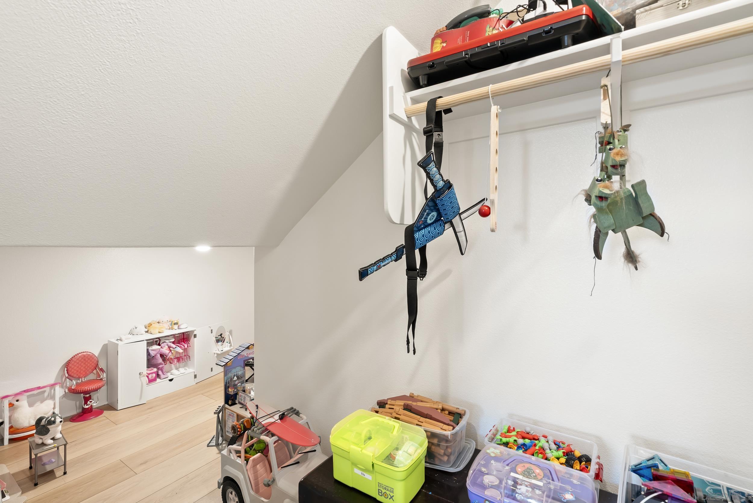 Detail Gallery Image 17 of 52 For 944  Lindbergh, San Marcos,  CA 92069 - 5 Beds | 4/1 Baths