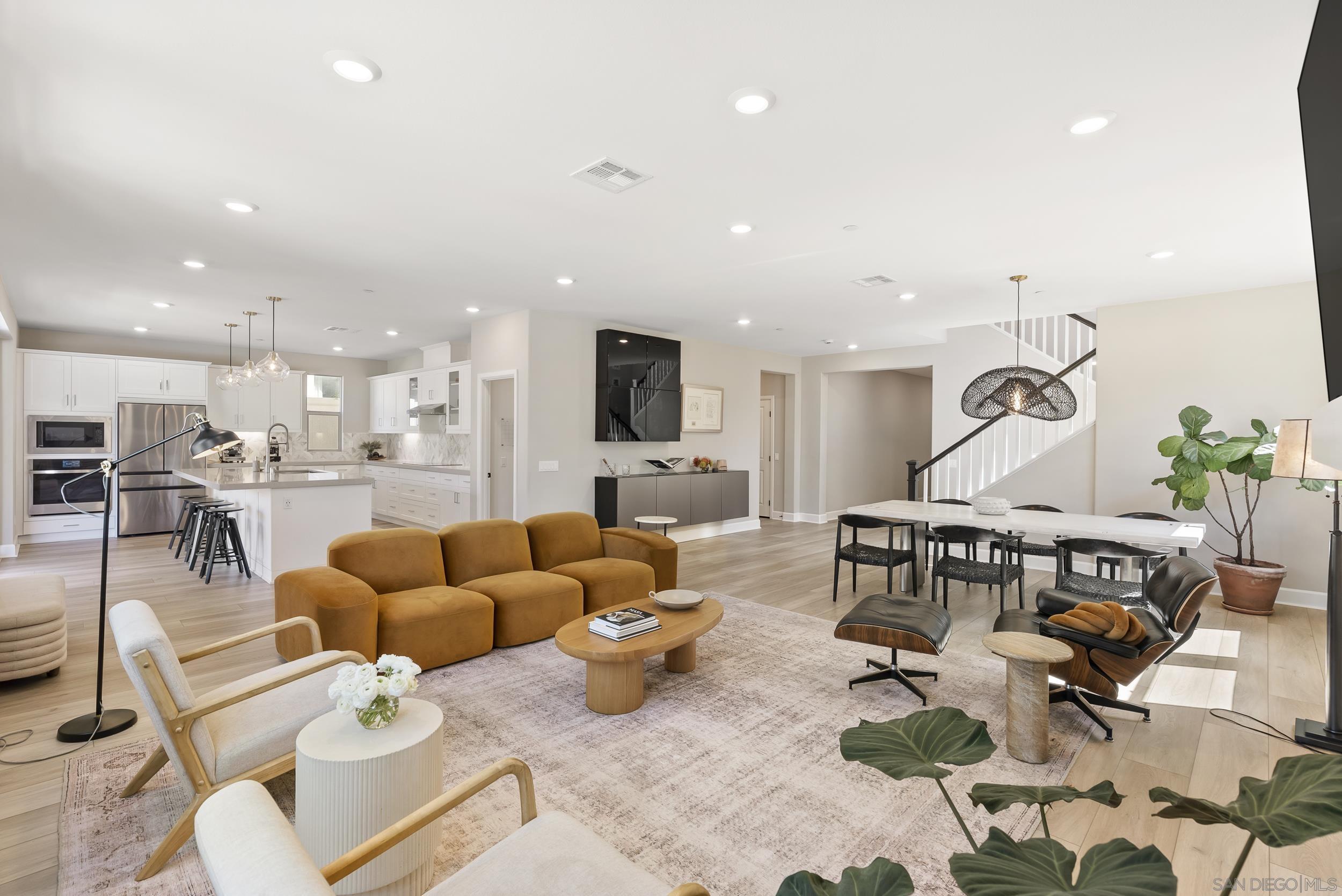 Detail Gallery Image 9 of 52 For 944  Lindbergh, San Marcos,  CA 92069 - 5 Beds | 4/1 Baths