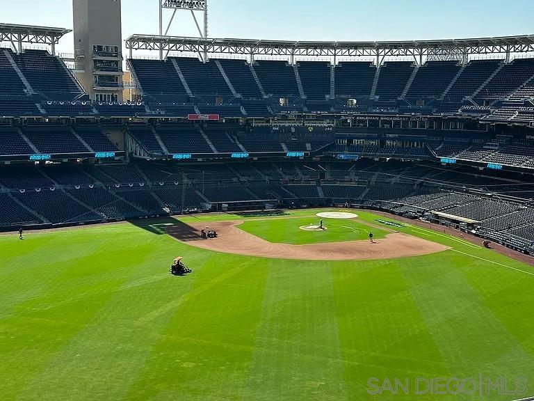 Detail Gallery Image 2 of 23 For 325  7th Ave  1301, San Diego,  CA 92101 - 2 Beds | 2 Baths