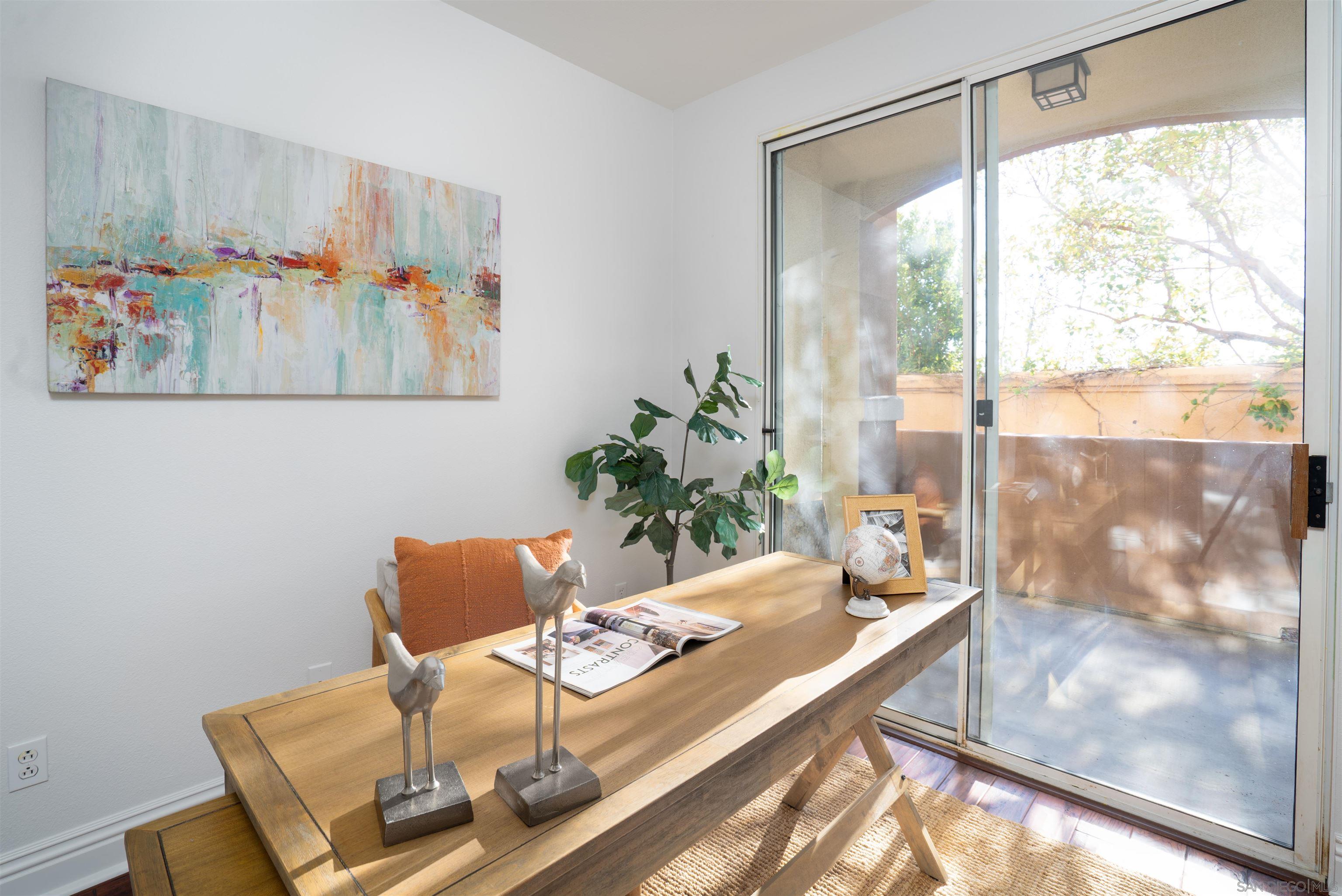 Detail Gallery Image 11 of 27 For 12376  Carmel Country Rd  #107,  San Diego,  CA 92130 - 3 Beds | 2 Baths