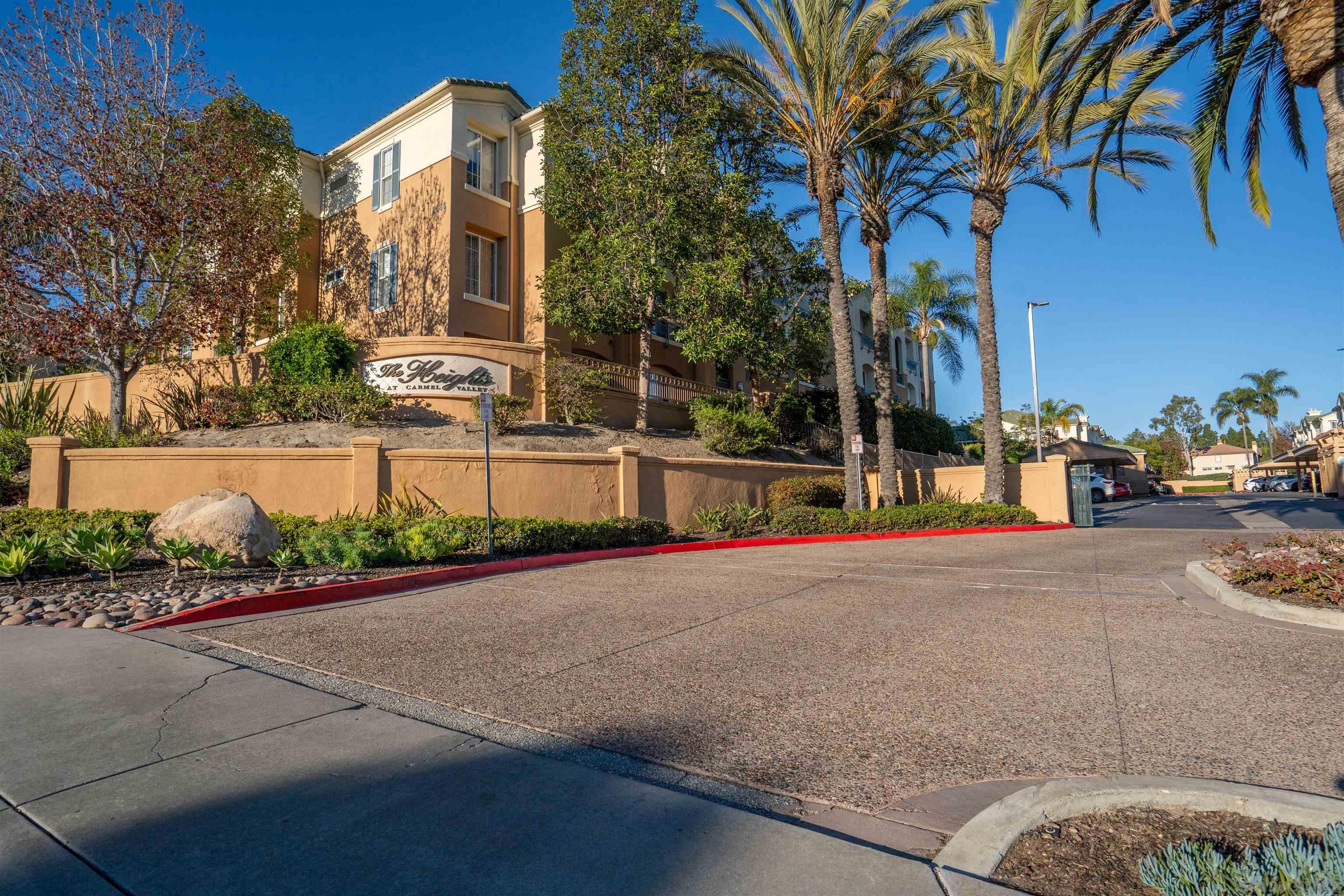 Detail Gallery Image 23 of 27 For 12376  Carmel Country Rd  #107,  San Diego,  CA 92130 - 3 Beds | 2 Baths