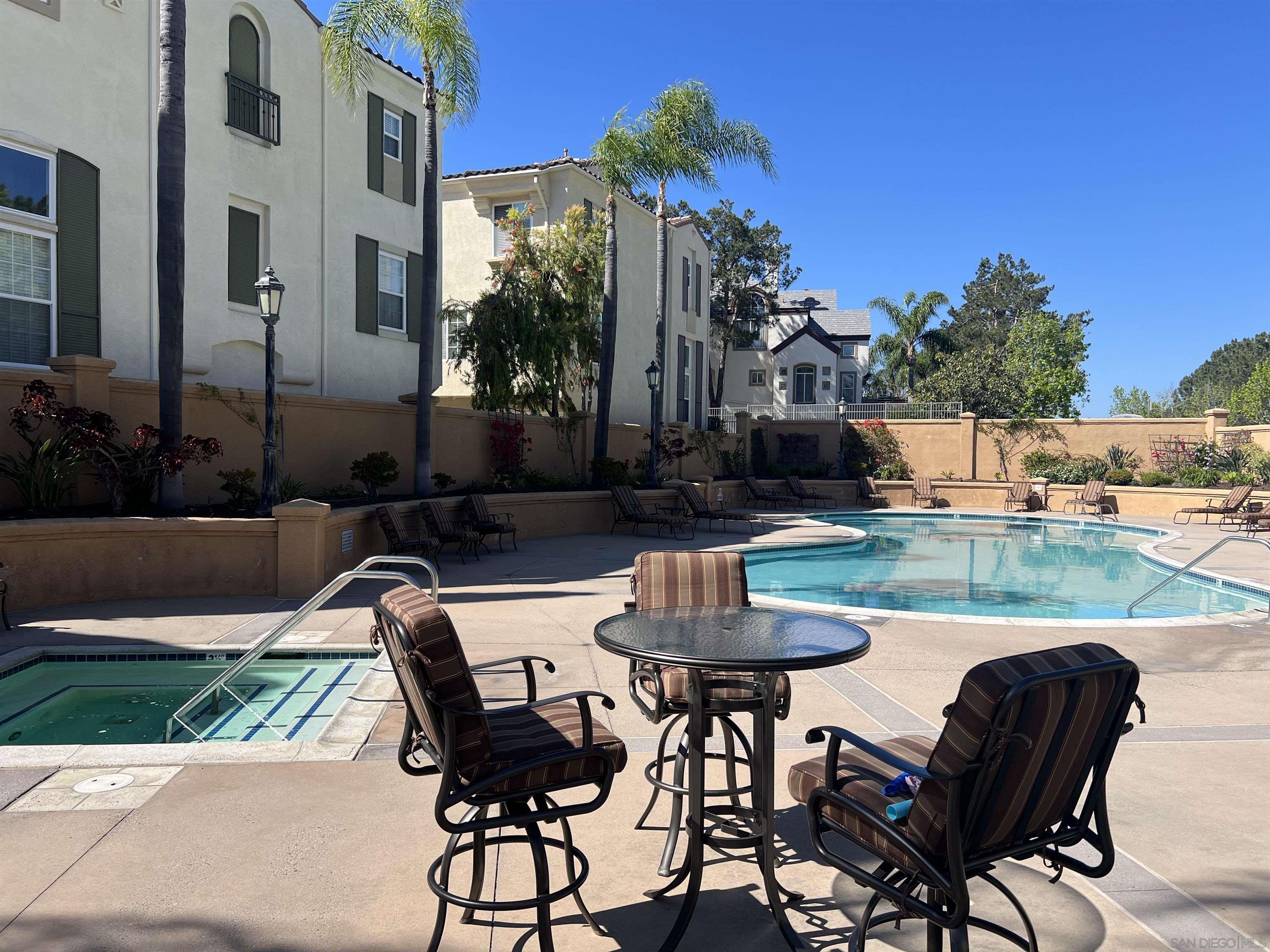 Detail Gallery Image 26 of 27 For 12376  Carmel Country Rd  #107,  San Diego,  CA 92130 - 3 Beds | 2 Baths