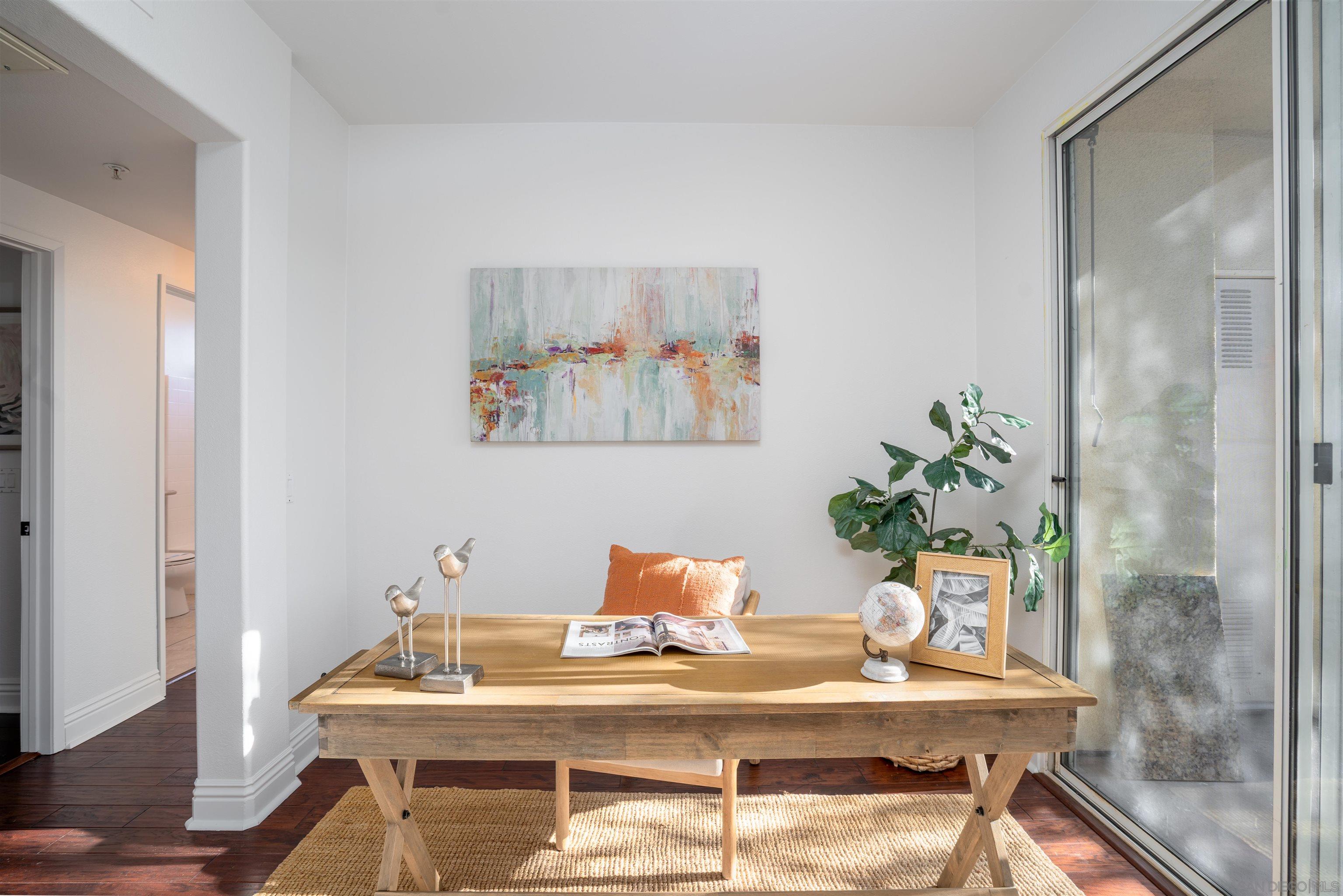 Detail Gallery Image 10 of 27 For 12376  Carmel Country Rd  #107,  San Diego,  CA 92130 - 3 Beds | 2 Baths