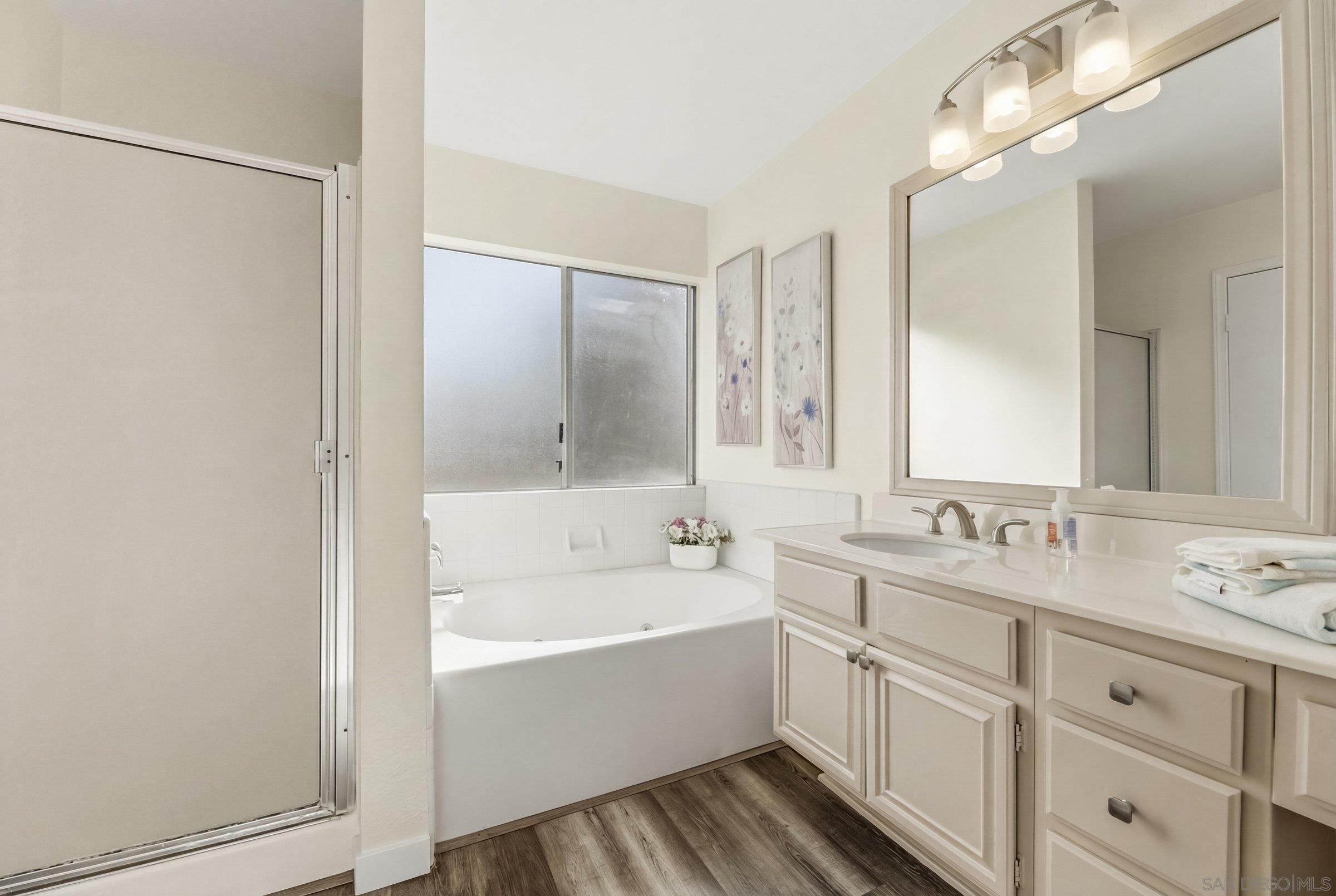 Detail Gallery Image 22 of 29 For 1772  Avenida Segovia, Oceanside,  CA 92056 - 4 Beds | 3 Baths