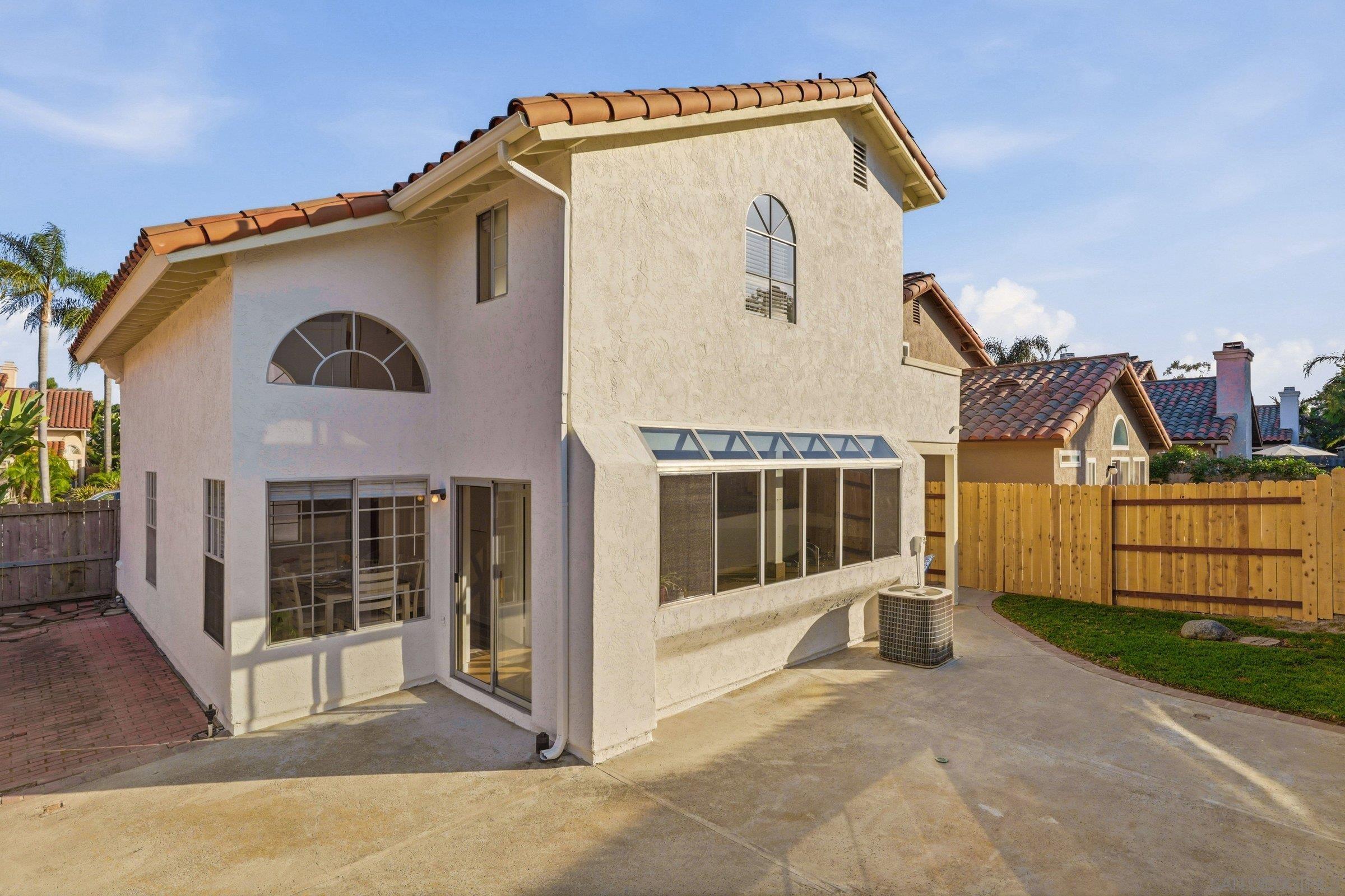 Detail Gallery Image 26 of 29 For 1772  Avenida Segovia, Oceanside,  CA 92056 - 4 Beds | 3 Baths