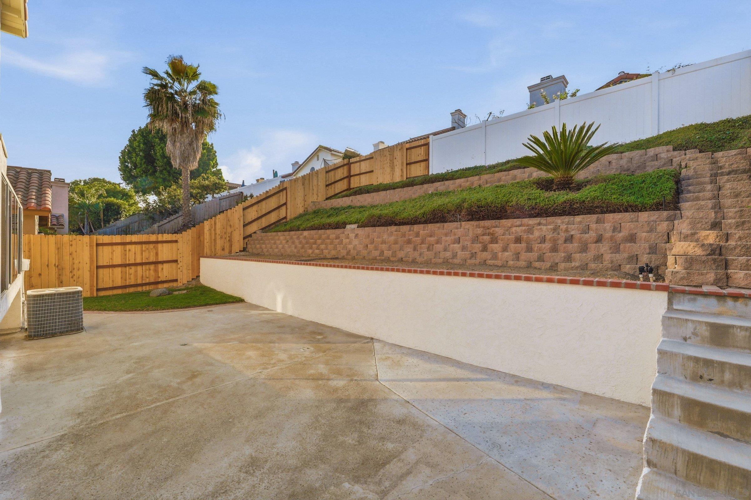 Detail Gallery Image 27 of 29 For 1772  Avenida Segovia, Oceanside,  CA 92056 - 4 Beds | 3 Baths