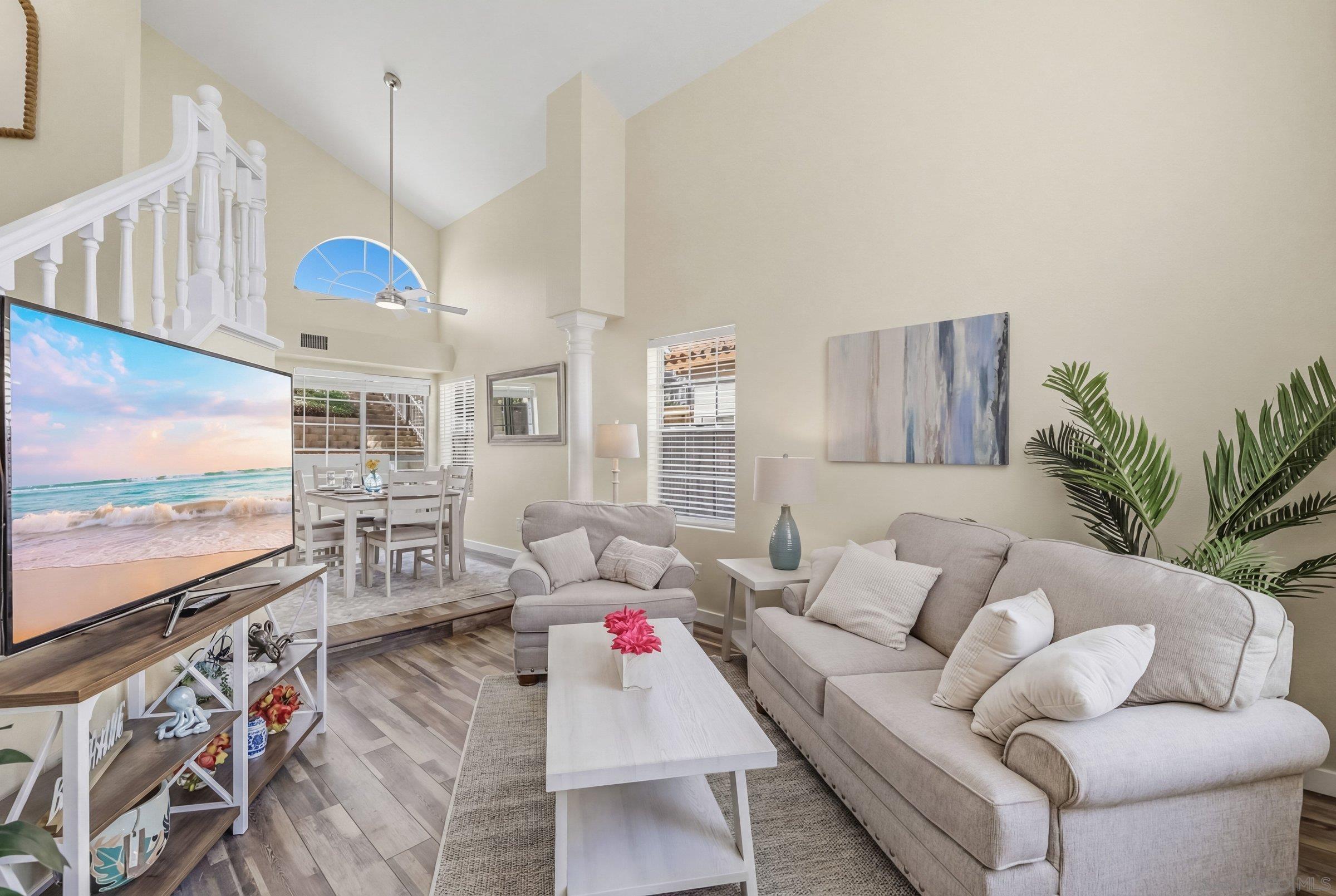 Detail Gallery Image 5 of 29 For 1772  Avenida Segovia, Oceanside,  CA 92056 - 4 Beds | 3 Baths