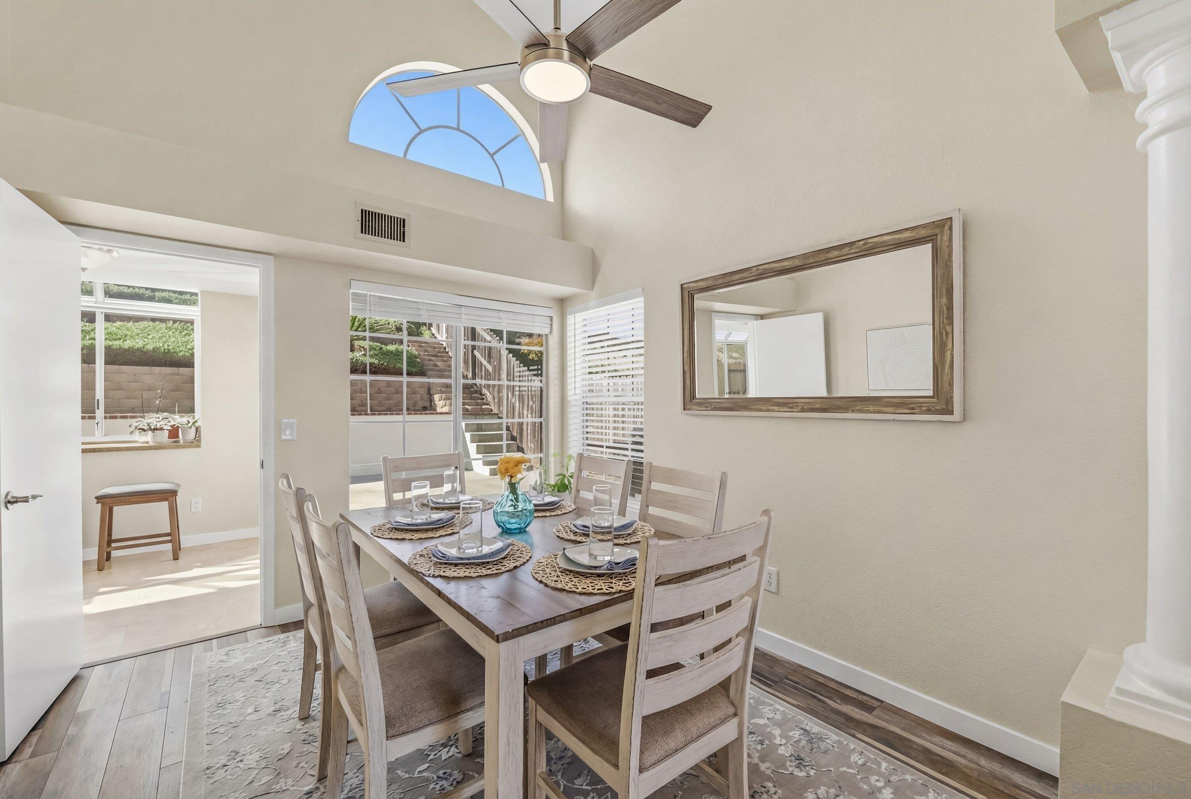 Detail Gallery Image 8 of 29 For 1772  Avenida Segovia, Oceanside,  CA 92056 - 4 Beds | 3 Baths