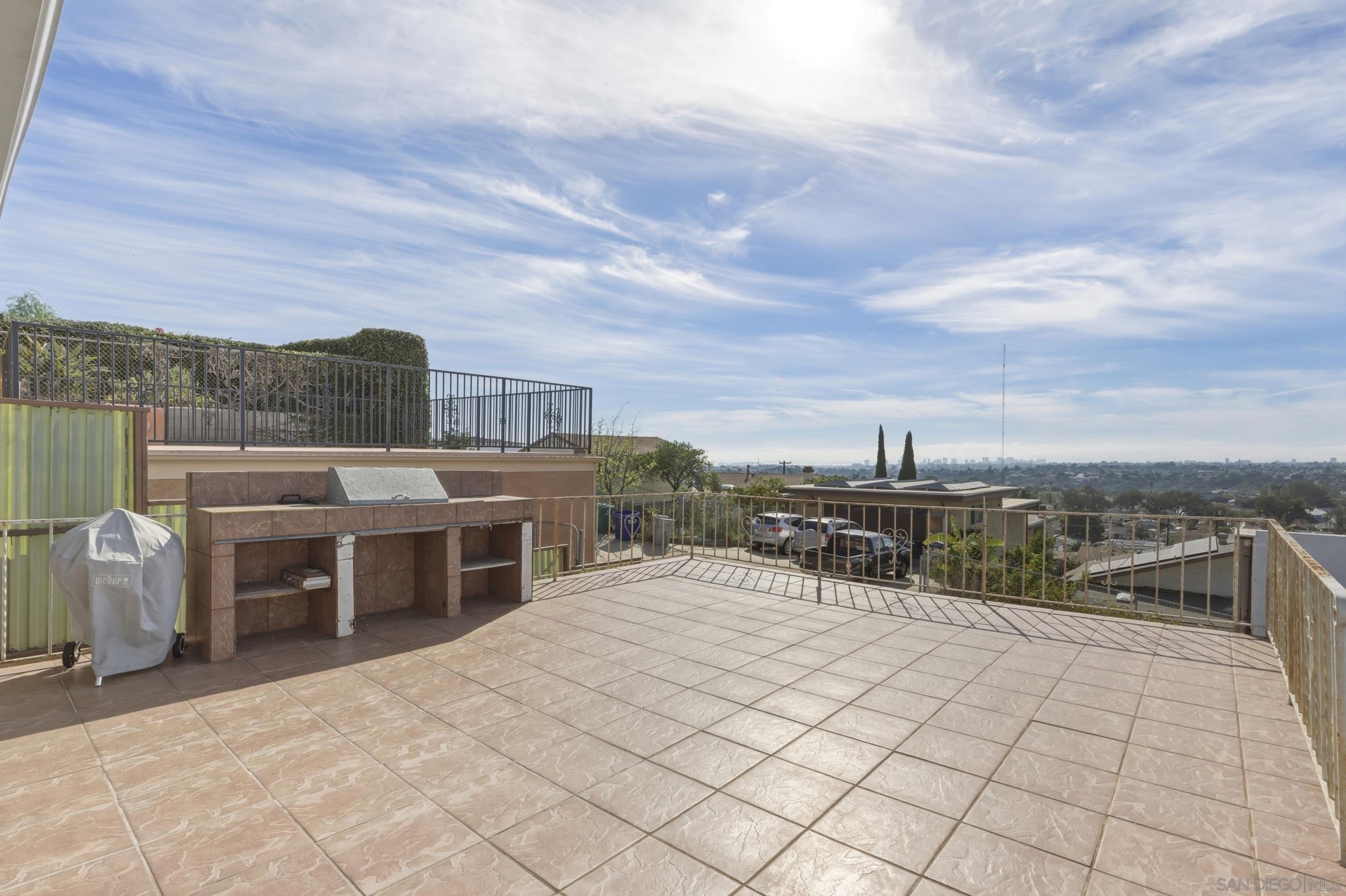 Detail Gallery Image 14 of 26 For 2460  56th St, San Diego,  CA 92105 - 4 Beds | 3 Baths