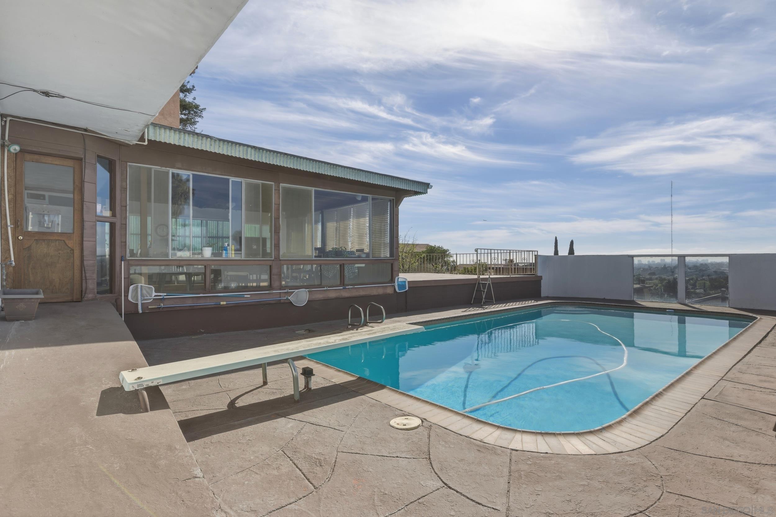 Detail Gallery Image 17 of 26 For 2460  56th St, San Diego,  CA 92105 - 4 Beds | 3 Baths