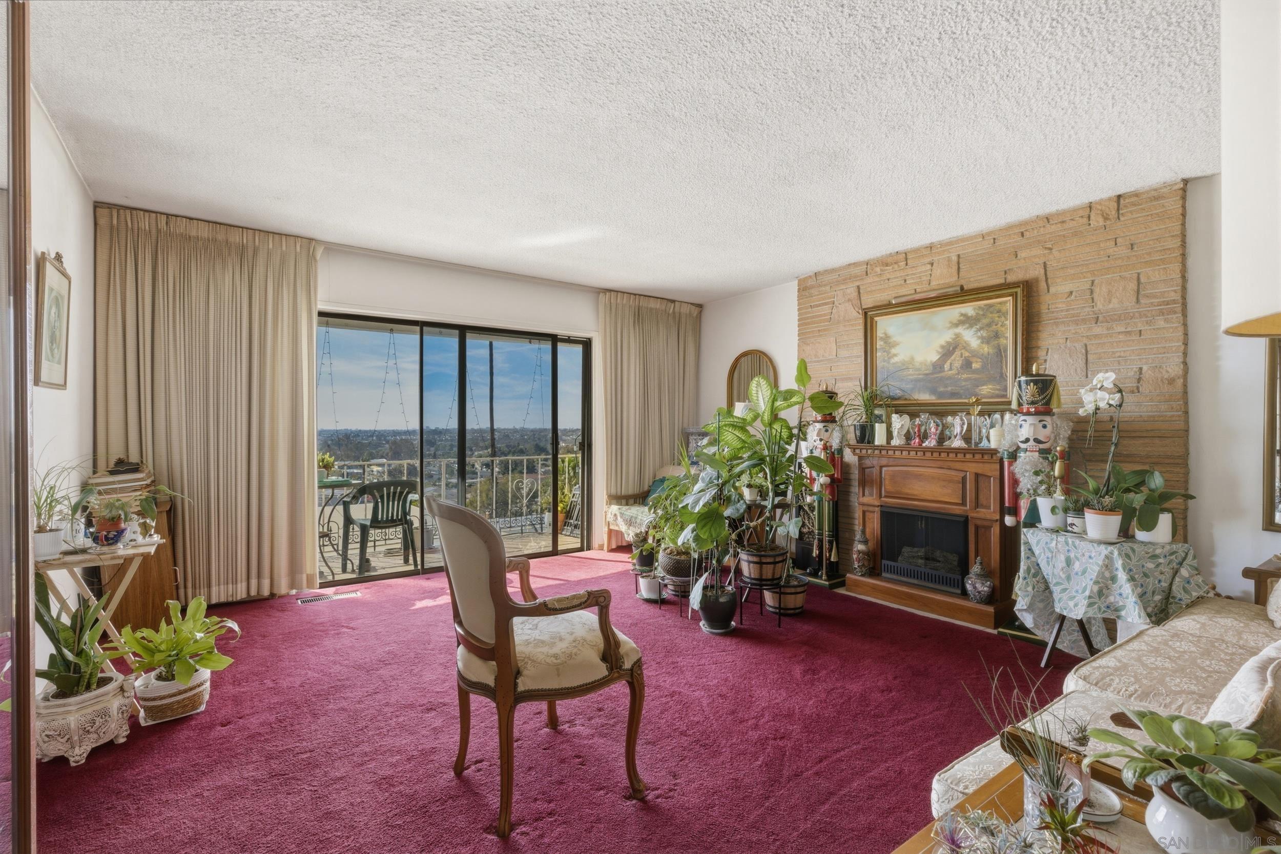 Detail Gallery Image 3 of 26 For 2460  56th St, San Diego,  CA 92105 - 4 Beds | 3 Baths