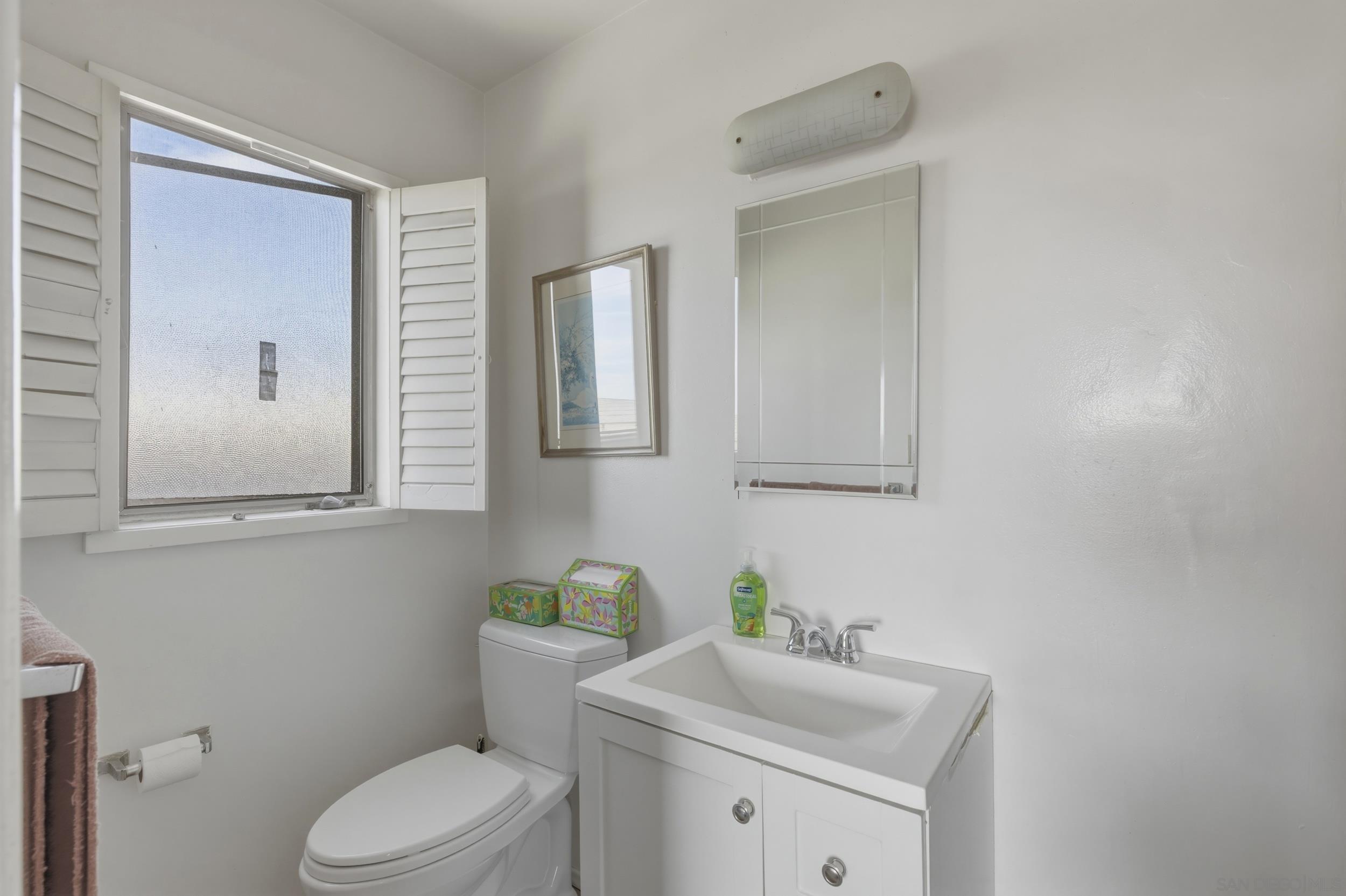 Detail Gallery Image 9 of 26 For 2460  56th St, San Diego,  CA 92105 - 4 Beds | 3 Baths