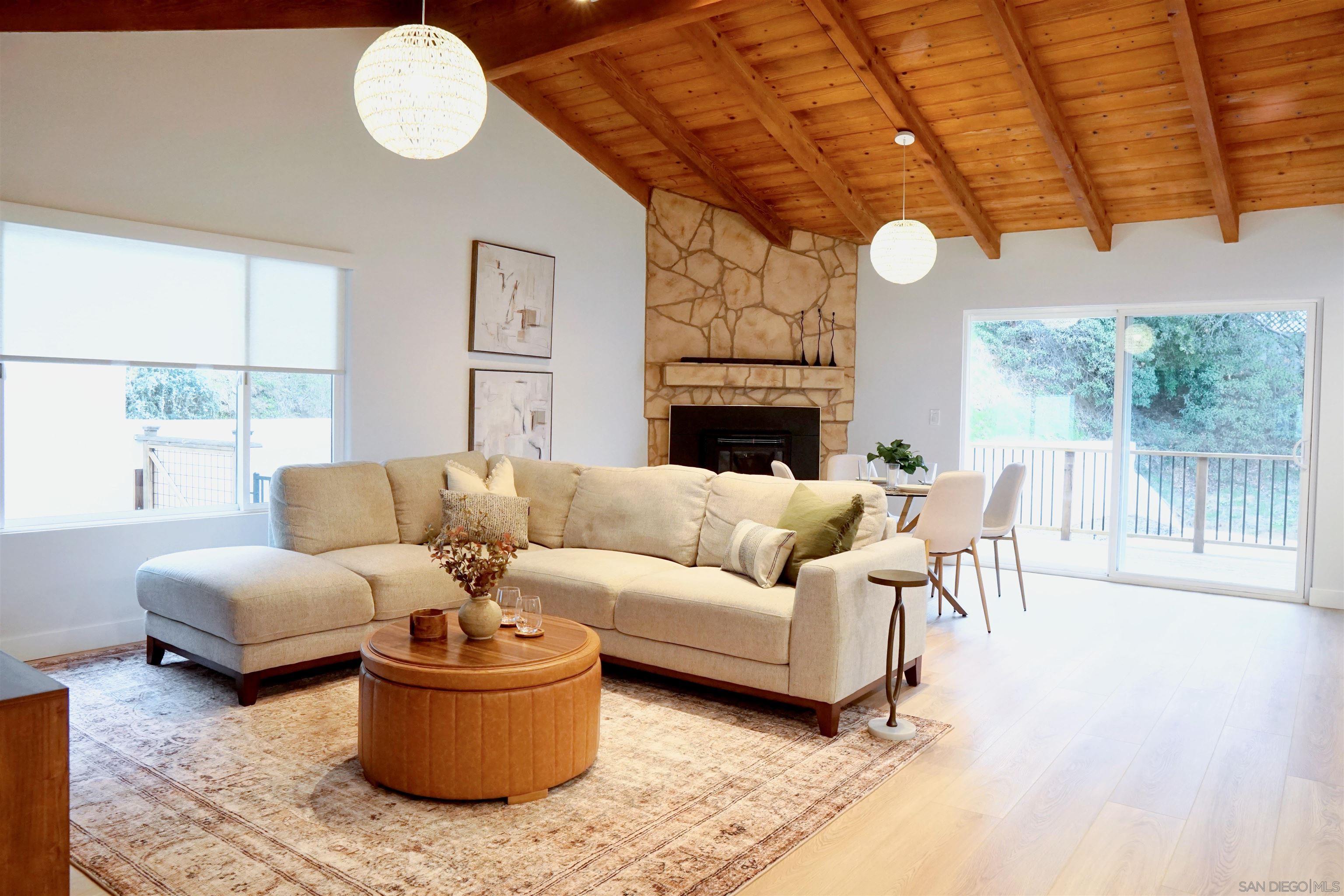 Detail Gallery Image 11 of 53 For 4242  Avenida Gregory, Spring Valley,  CA 91977 - 5 Beds | 3/1 Baths