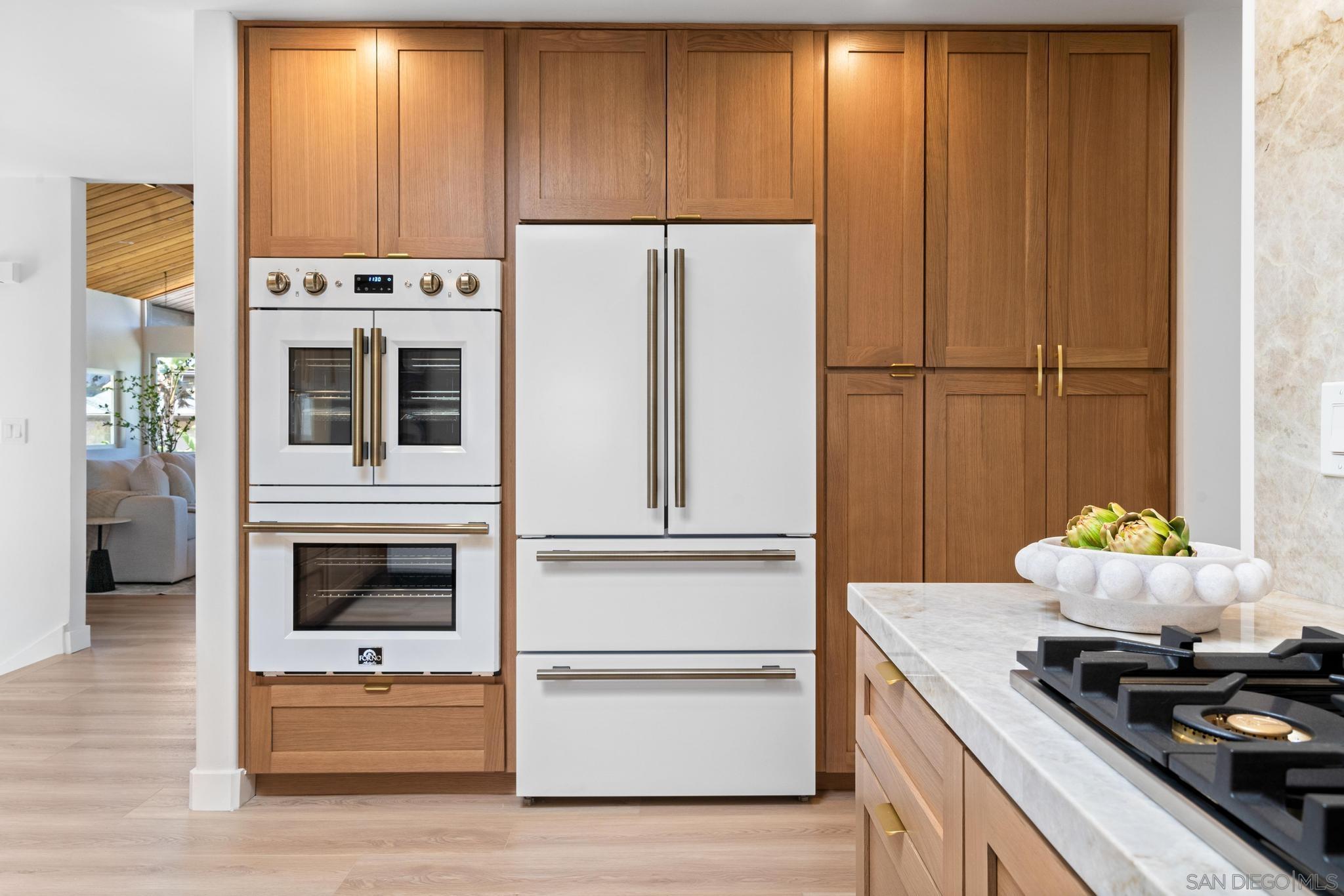 Detail Gallery Image 18 of 53 For 4242  Avenida Gregory, Spring Valley,  CA 91977 - 5 Beds | 3/1 Baths