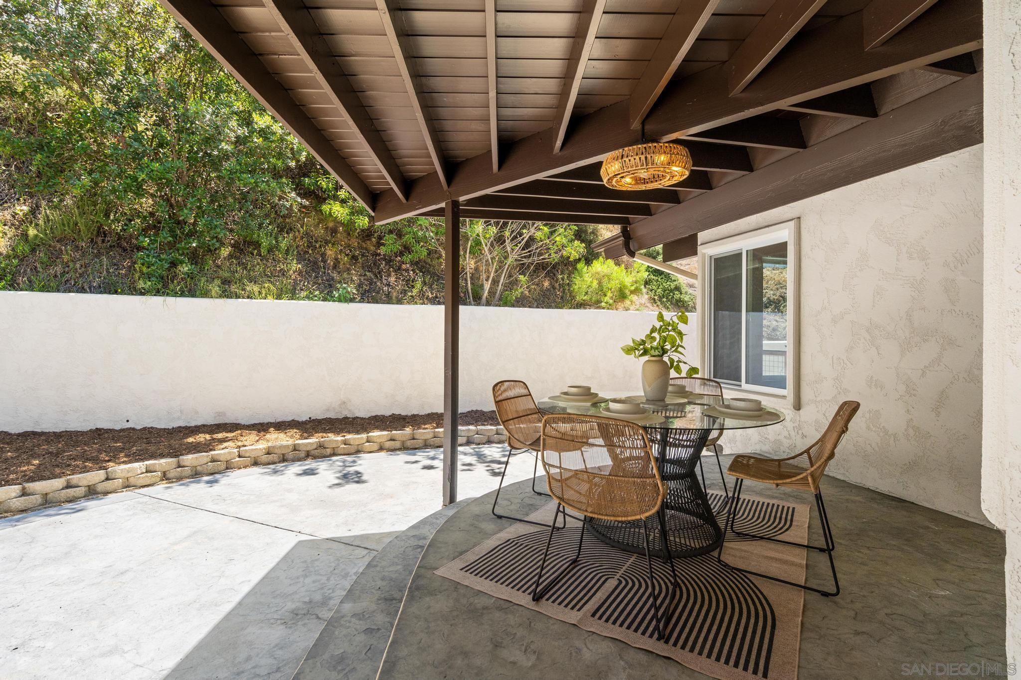 Detail Gallery Image 22 of 53 For 4242  Avenida Gregory, Spring Valley,  CA 91977 - 5 Beds | 3/1 Baths