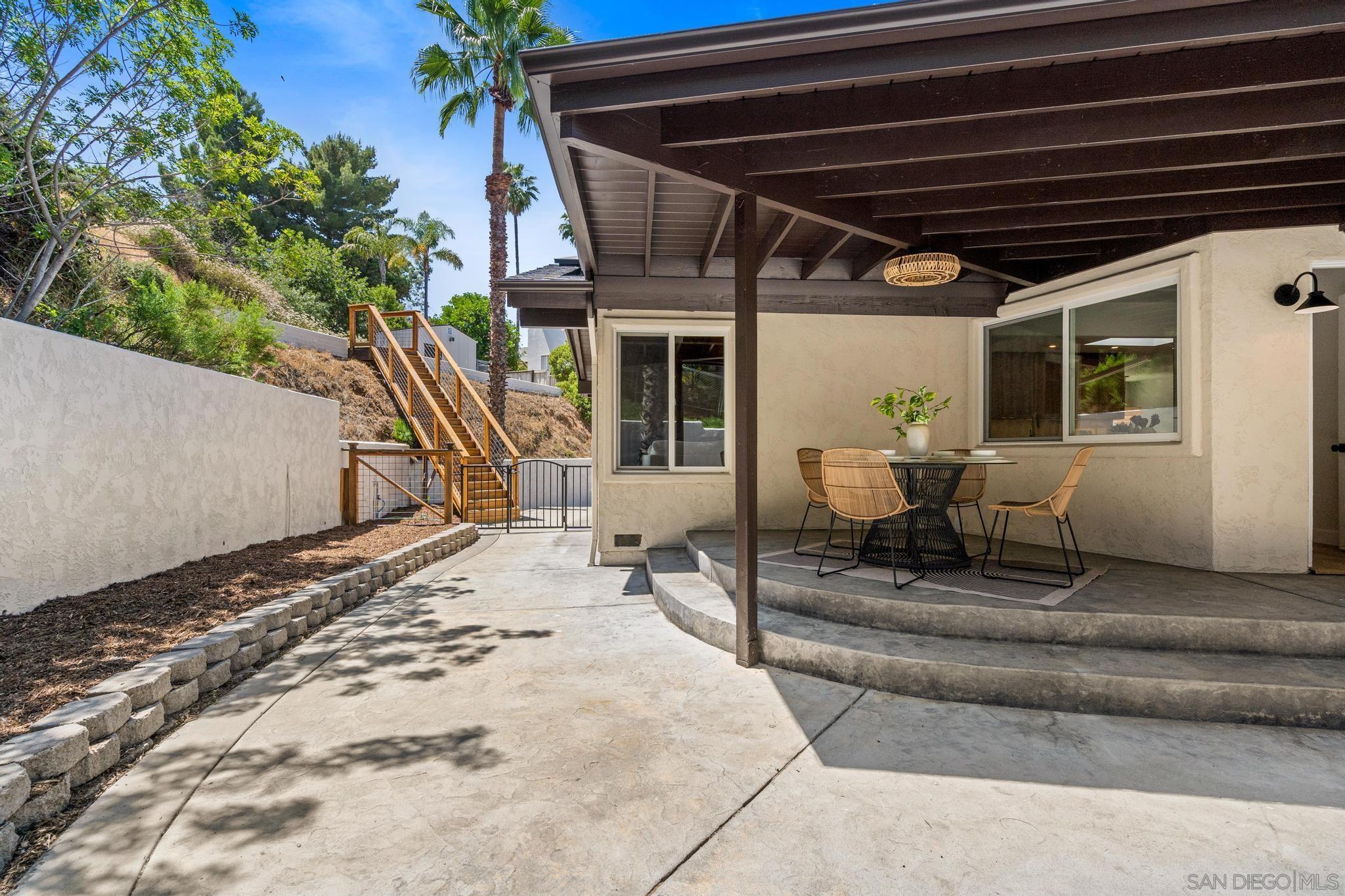 Detail Gallery Image 23 of 53 For 4242  Avenida Gregory, Spring Valley,  CA 91977 - 5 Beds | 3/1 Baths