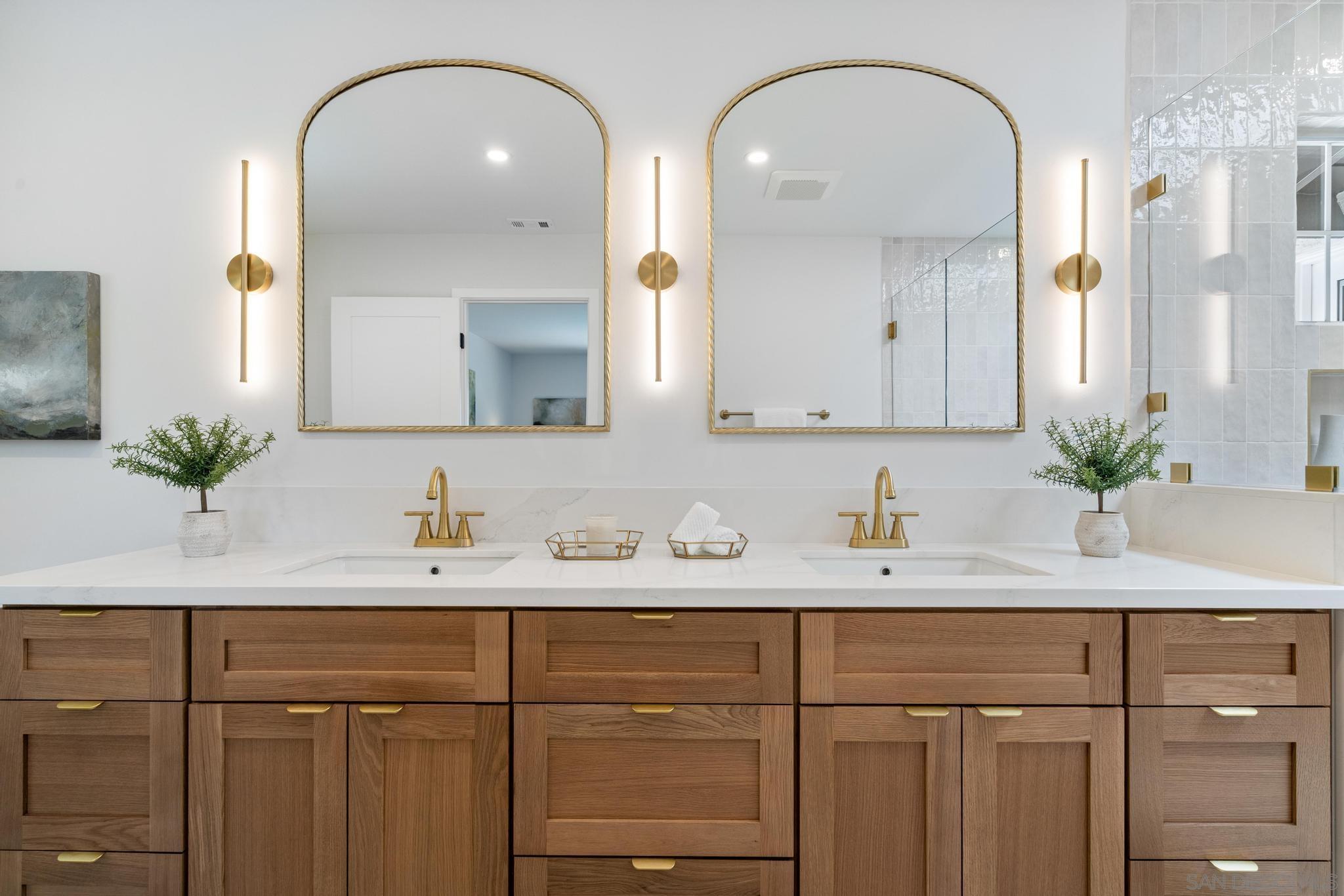 Detail Gallery Image 27 of 53 For 4242  Avenida Gregory, Spring Valley,  CA 91977 - 5 Beds | 3/1 Baths