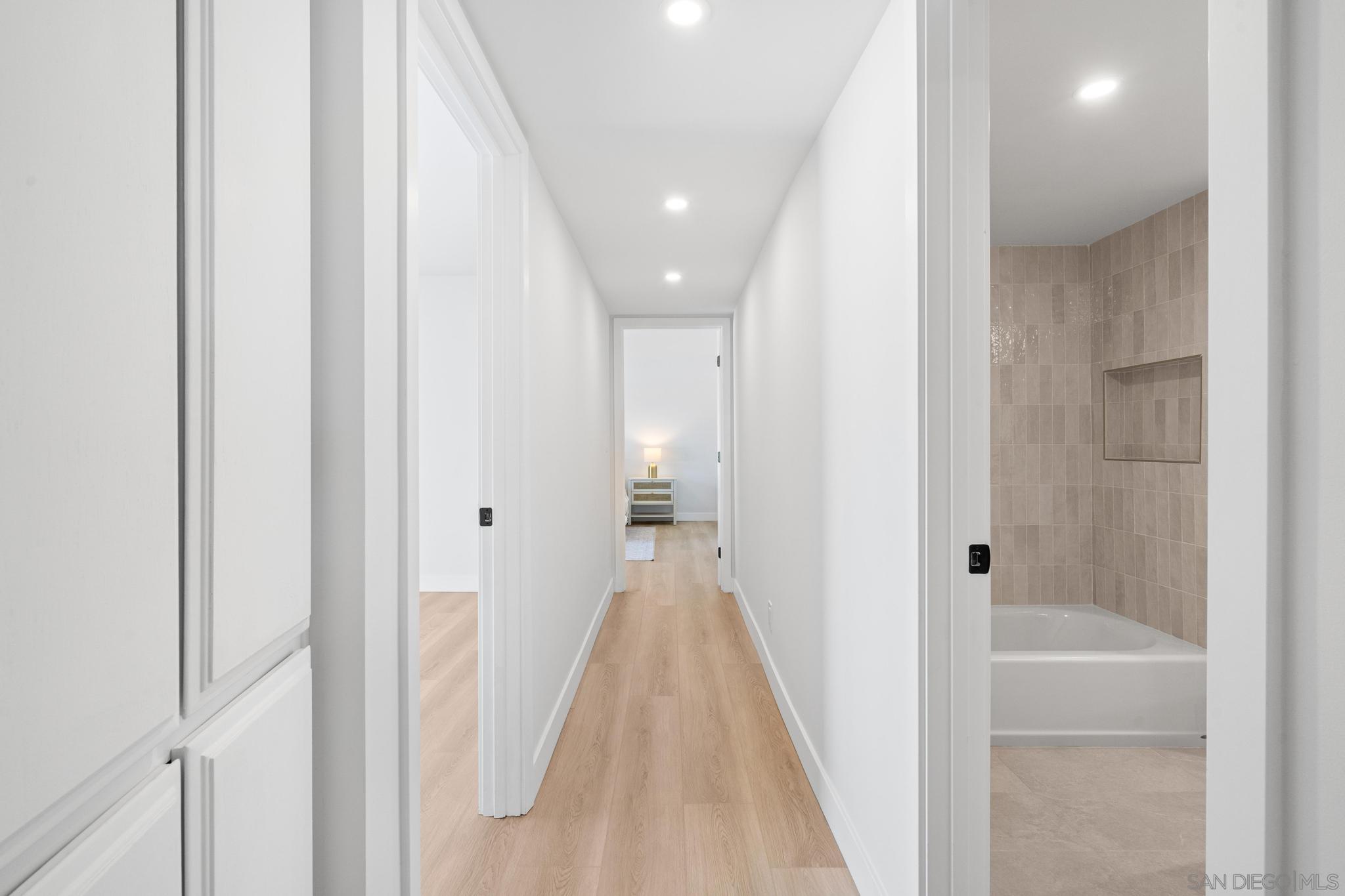 Detail Gallery Image 33 of 53 For 4242  Avenida Gregory, Spring Valley,  CA 91977 - 5 Beds | 3/1 Baths