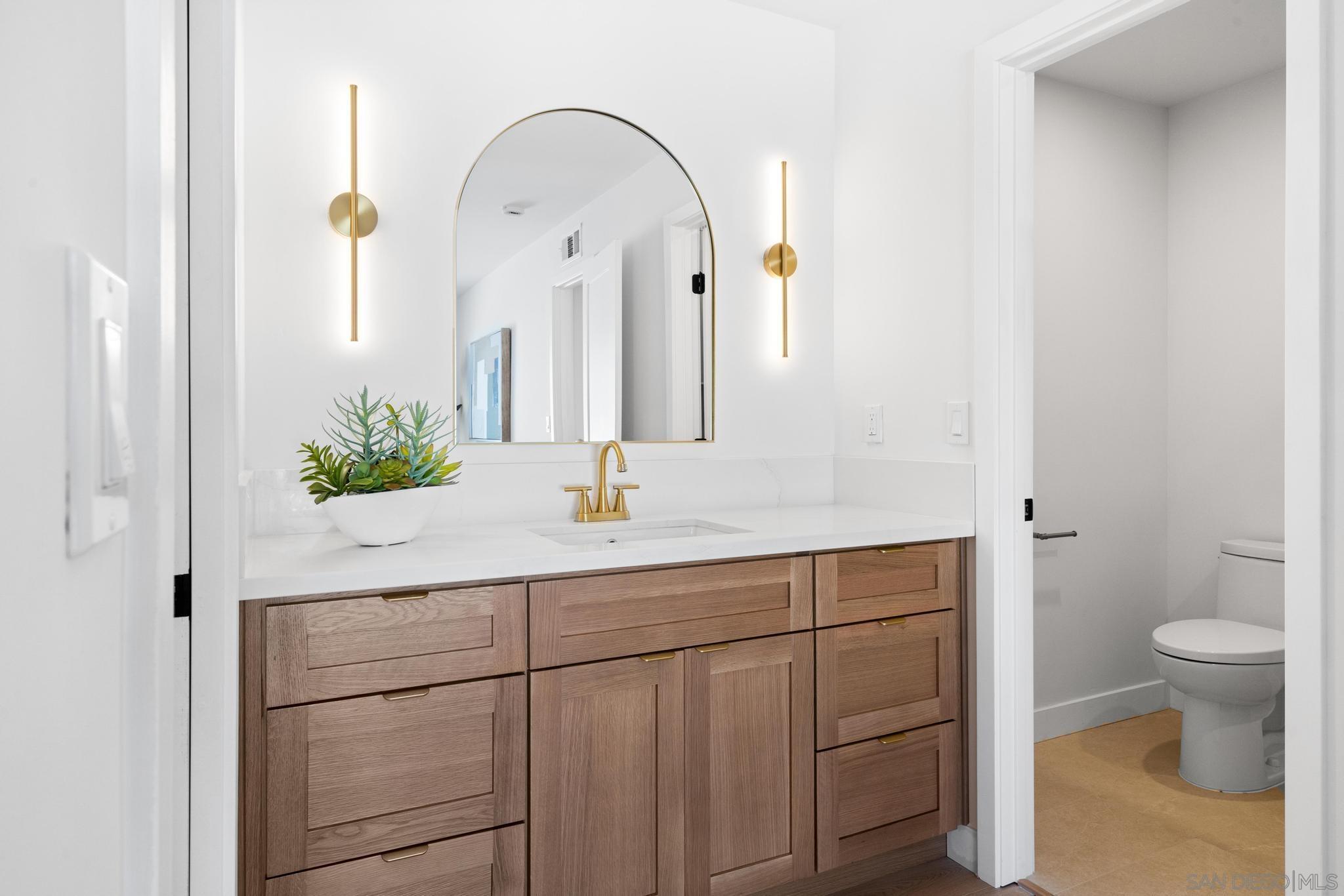 Detail Gallery Image 38 of 53 For 4242  Avenida Gregory, Spring Valley,  CA 91977 - 5 Beds | 3/1 Baths