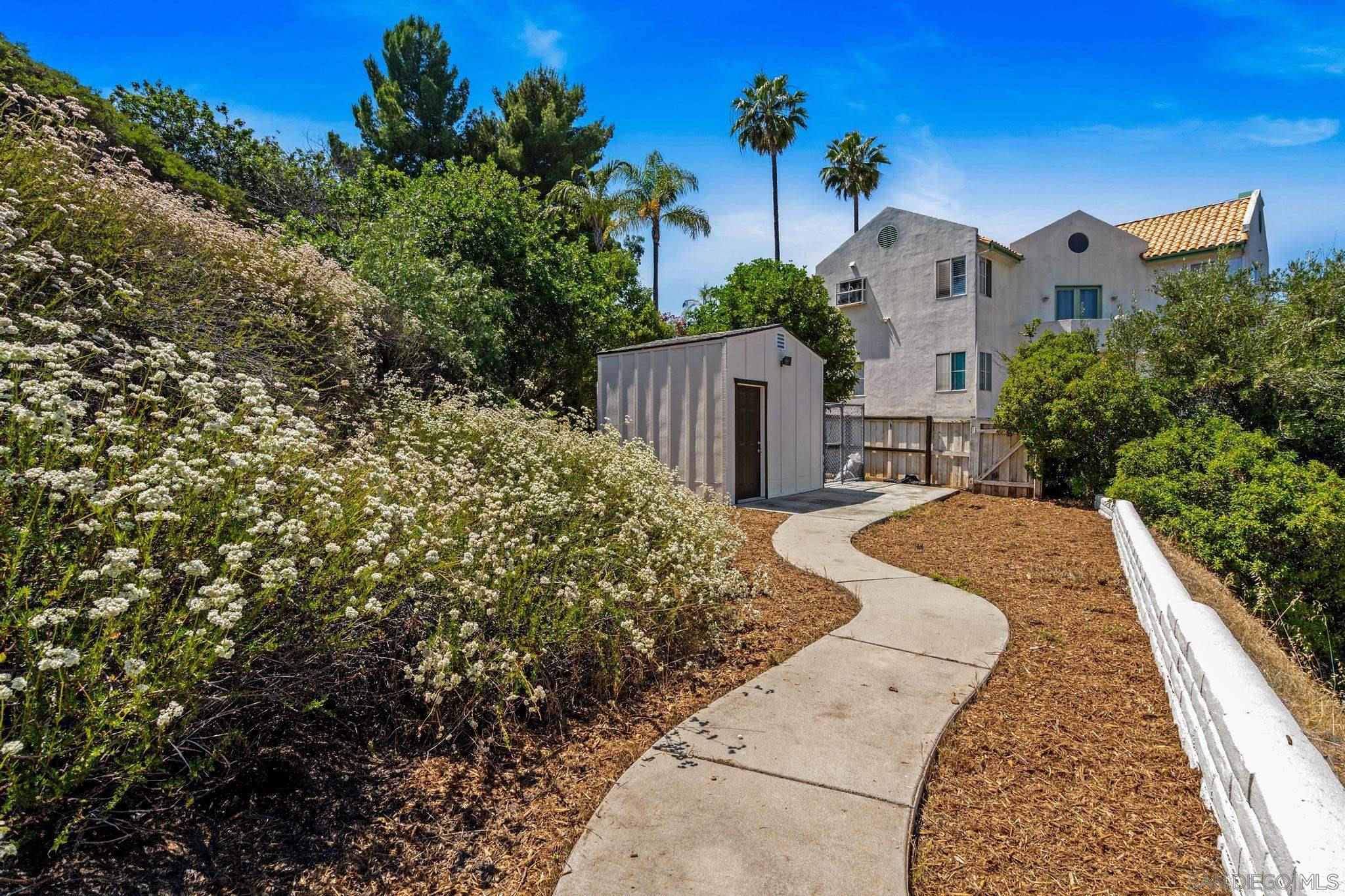 Detail Gallery Image 47 of 53 For 4242  Avenida Gregory, Spring Valley,  CA 91977 - 5 Beds | 3/1 Baths