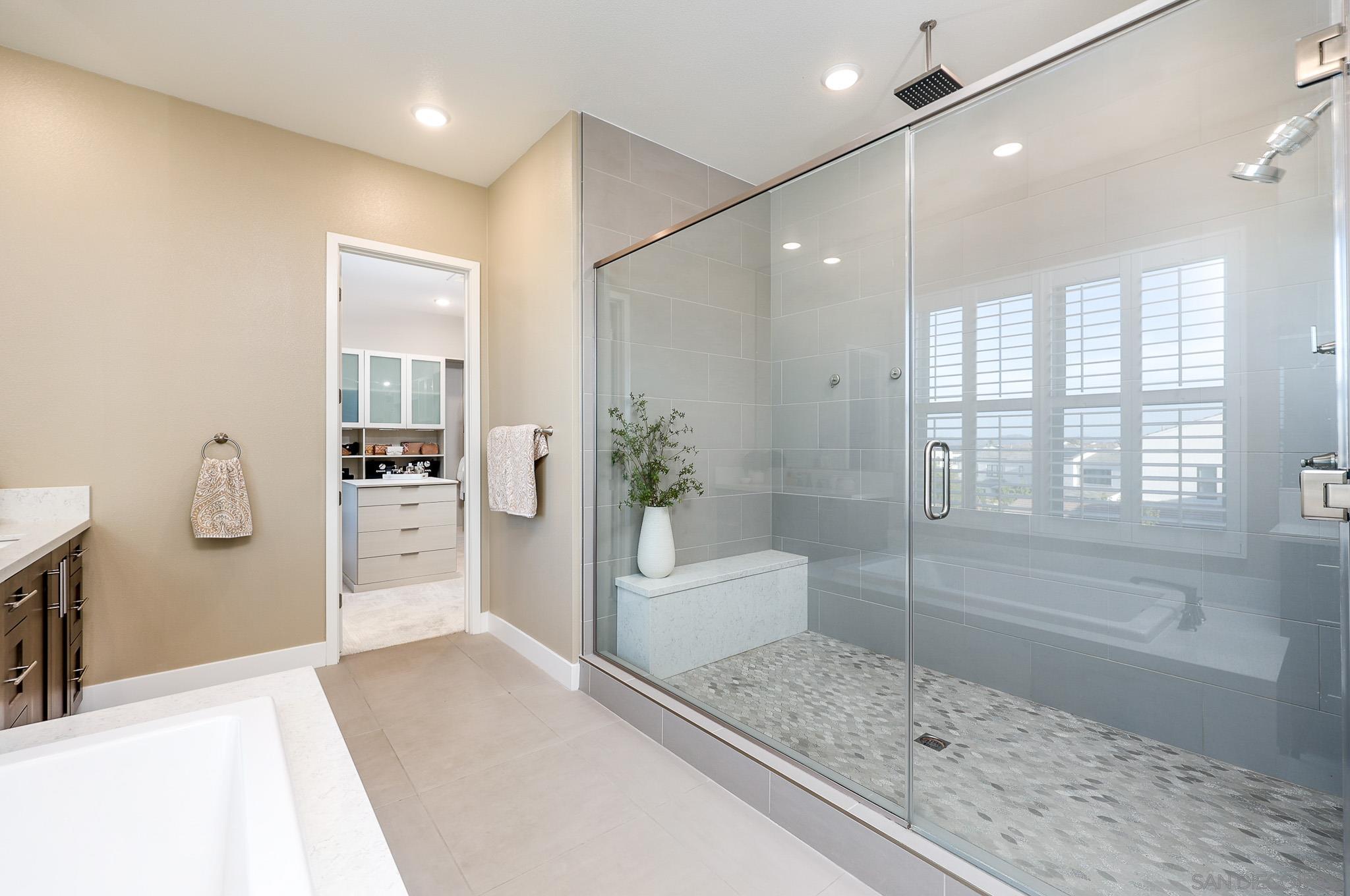 Detail Gallery Image 17 of 57 For 5300  Sweetwater Trl, San Diego,  CA 92130 - 5 Beds | 5/1 Baths