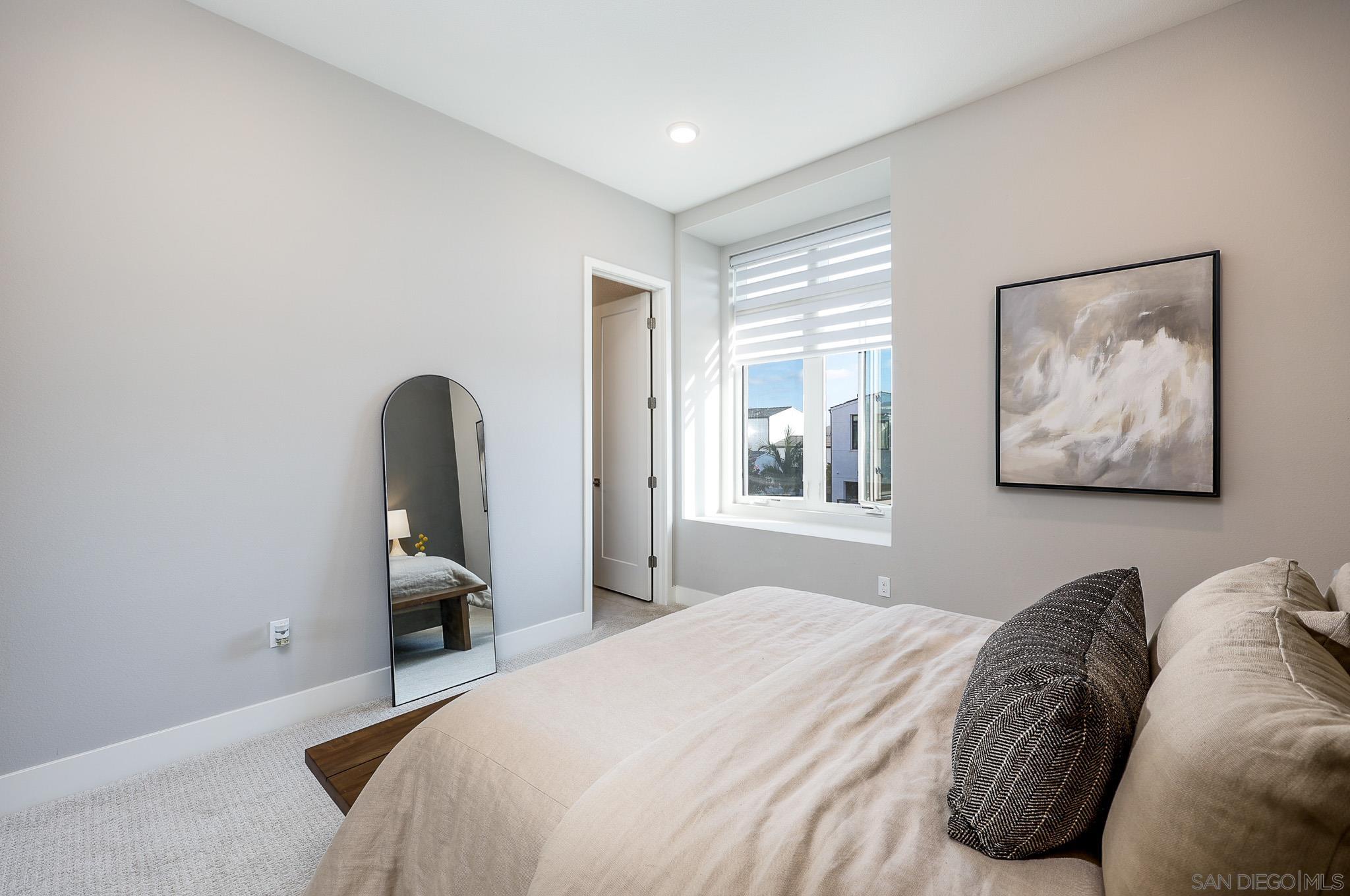 Detail Gallery Image 24 of 57 For 5300  Sweetwater Trl, San Diego,  CA 92130 - 5 Beds | 5/1 Baths