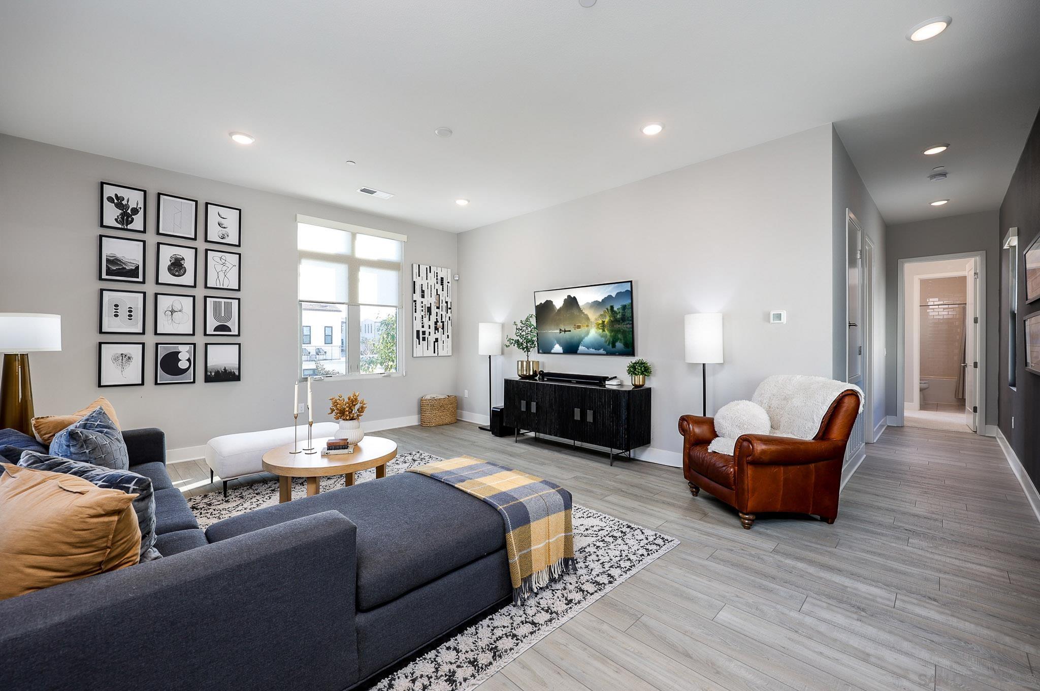 Detail Gallery Image 29 of 57 For 5300  Sweetwater Trl, San Diego,  CA 92130 - 5 Beds | 5/1 Baths