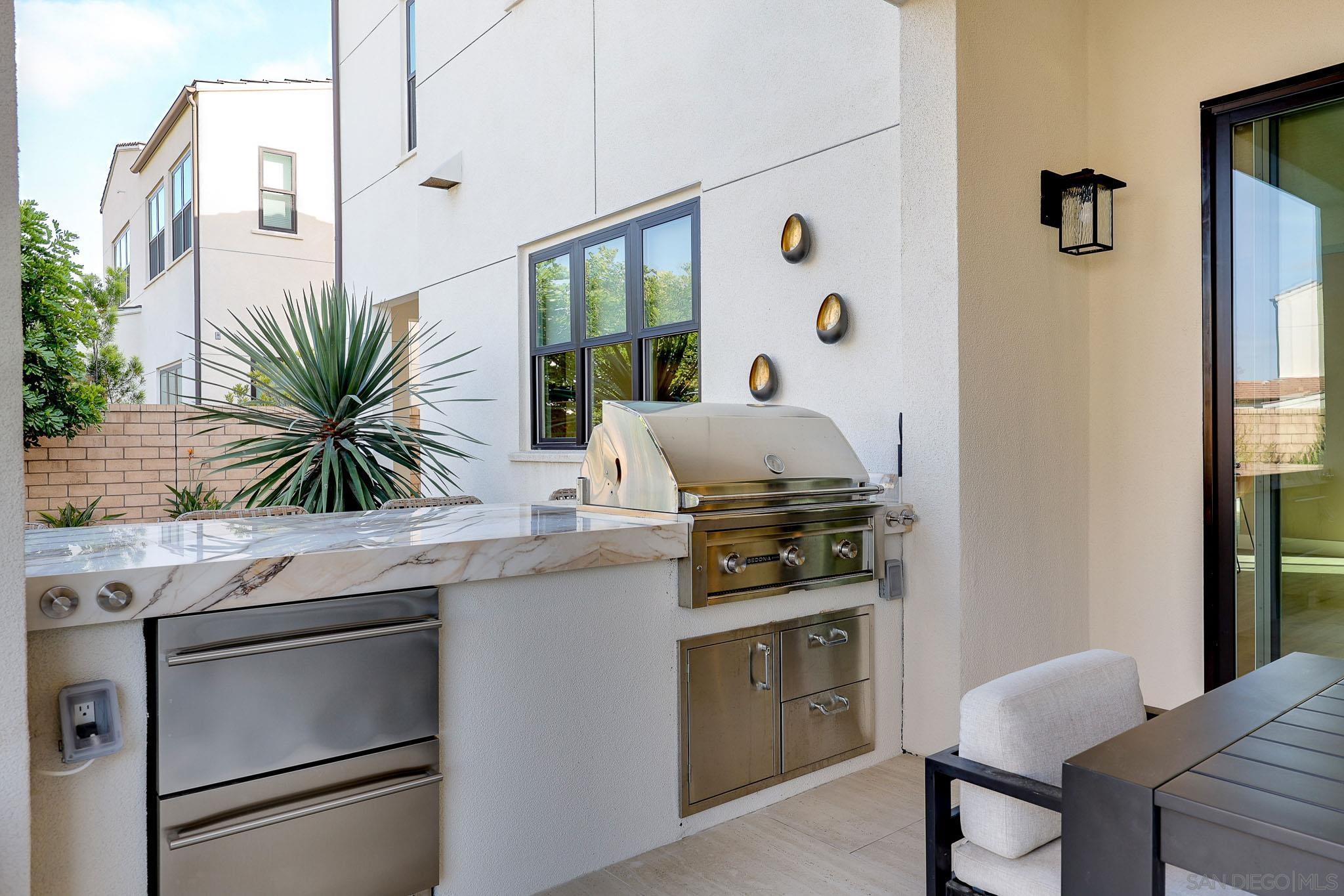 Detail Gallery Image 33 of 57 For 5300  Sweetwater Trl, San Diego,  CA 92130 - 5 Beds | 5/1 Baths