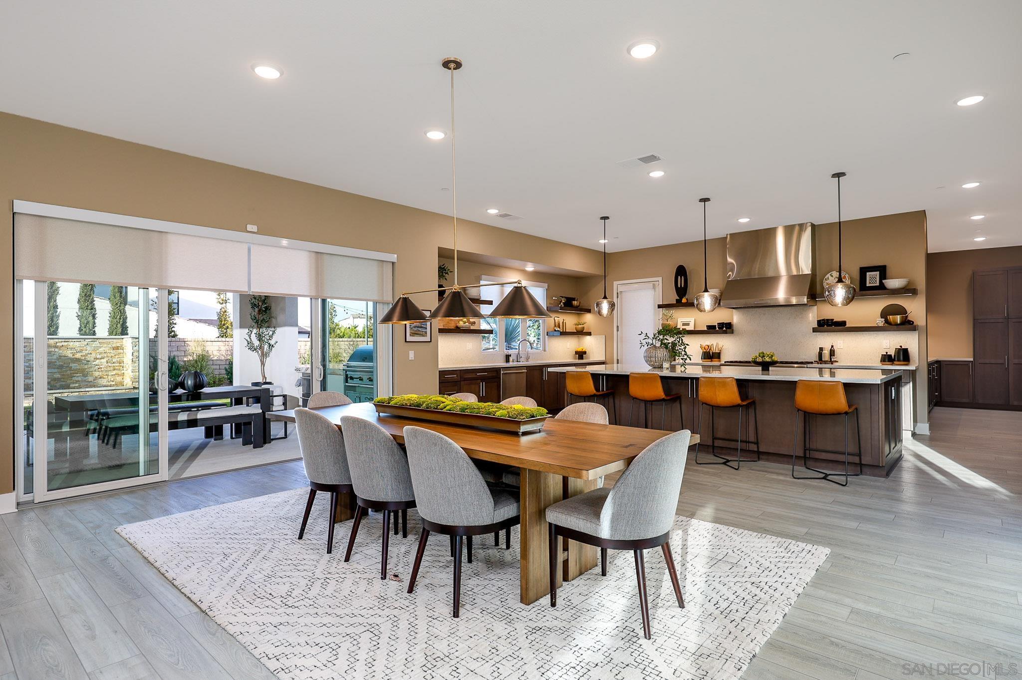 Detail Gallery Image 5 of 57 For 5300  Sweetwater Trl, San Diego,  CA 92130 - 5 Beds | 5/1 Baths