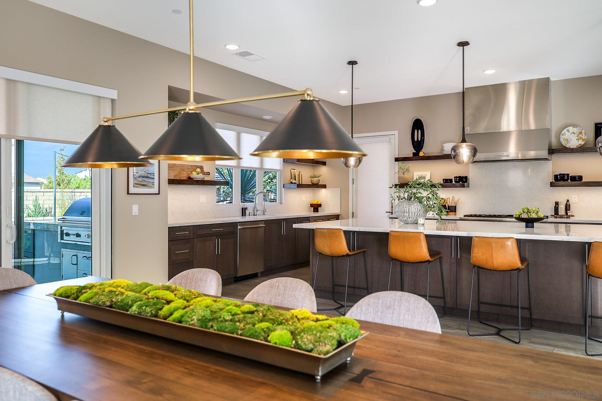 Detail Gallery Image 8 of 57 For 5300  Sweetwater Trl, San Diego,  CA 92130 - 5 Beds | 5/1 Baths