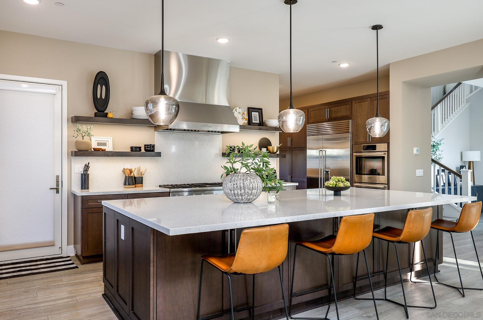 Detail Gallery Image 9 of 57 For 5300  Sweetwater Trl, San Diego,  CA 92130 - 5 Beds | 5/1 Baths