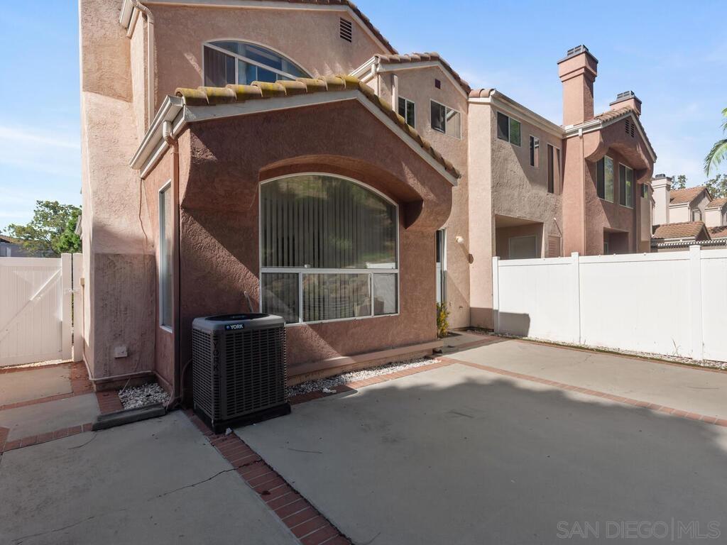 Detail Gallery Image 26 of 30 For 417  Sanibelle Circle  #91,  Chula Vista,  CA 91910 - 3 Beds | 3 Baths