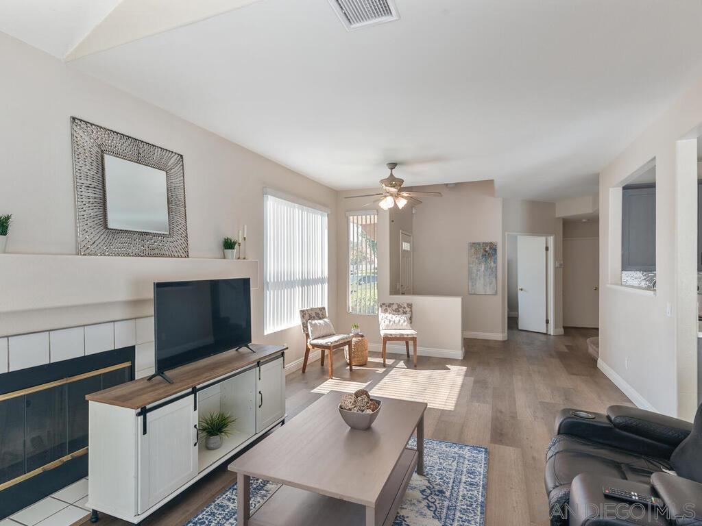 Detail Gallery Image 6 of 30 For 417  Sanibelle Circle  #91,  Chula Vista,  CA 91910 - 3 Beds | 3 Baths