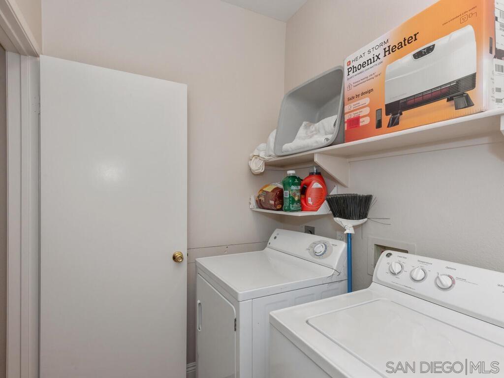 Detail Gallery Image 9 of 30 For 417  Sanibelle Circle  #91,  Chula Vista,  CA 91910 - 3 Beds | 3 Baths