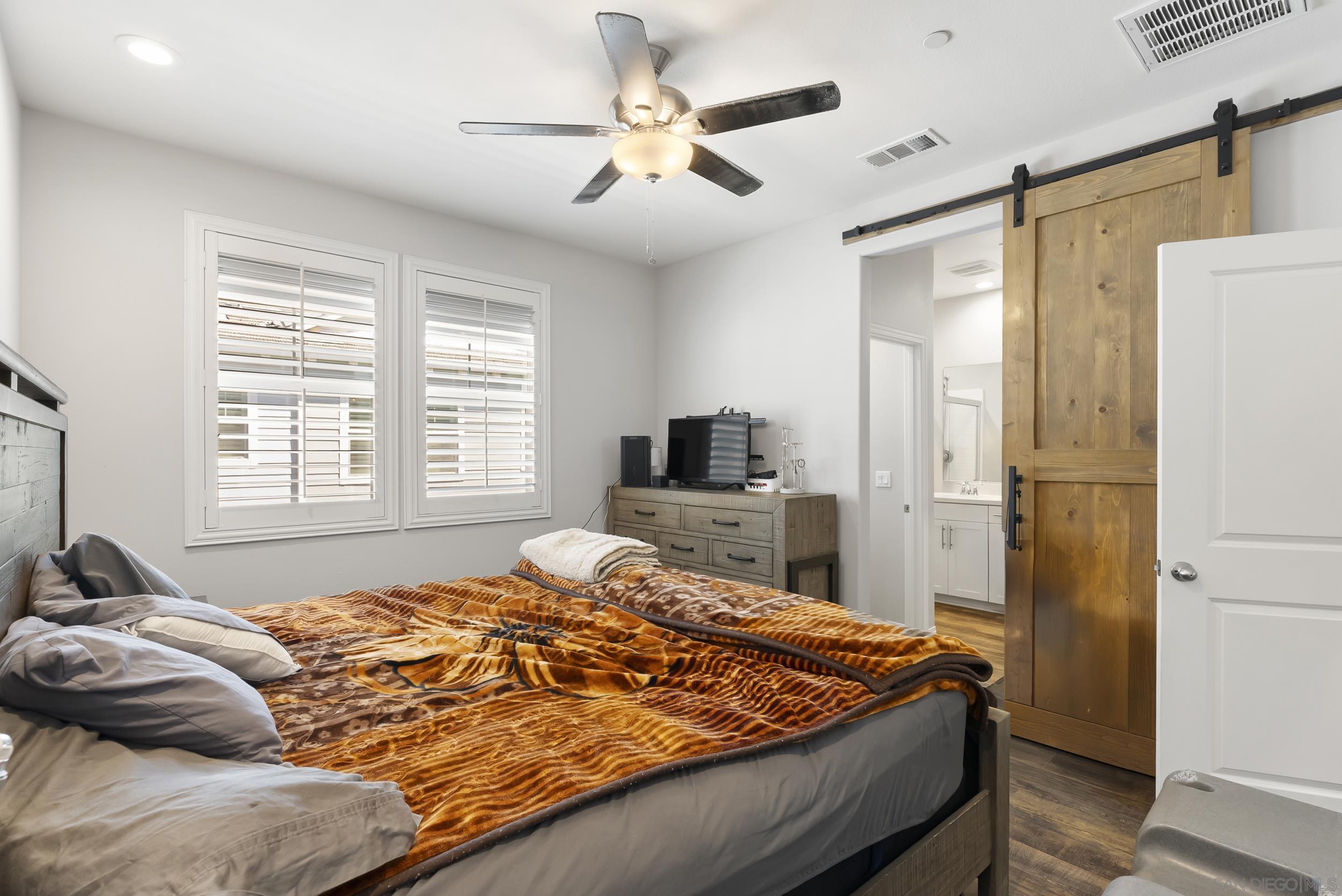 Detail Gallery Image 15 of 28 For 510  Finch Ln, Imperial Beach,  CA 91932 - 2 Beds | 2/1 Baths