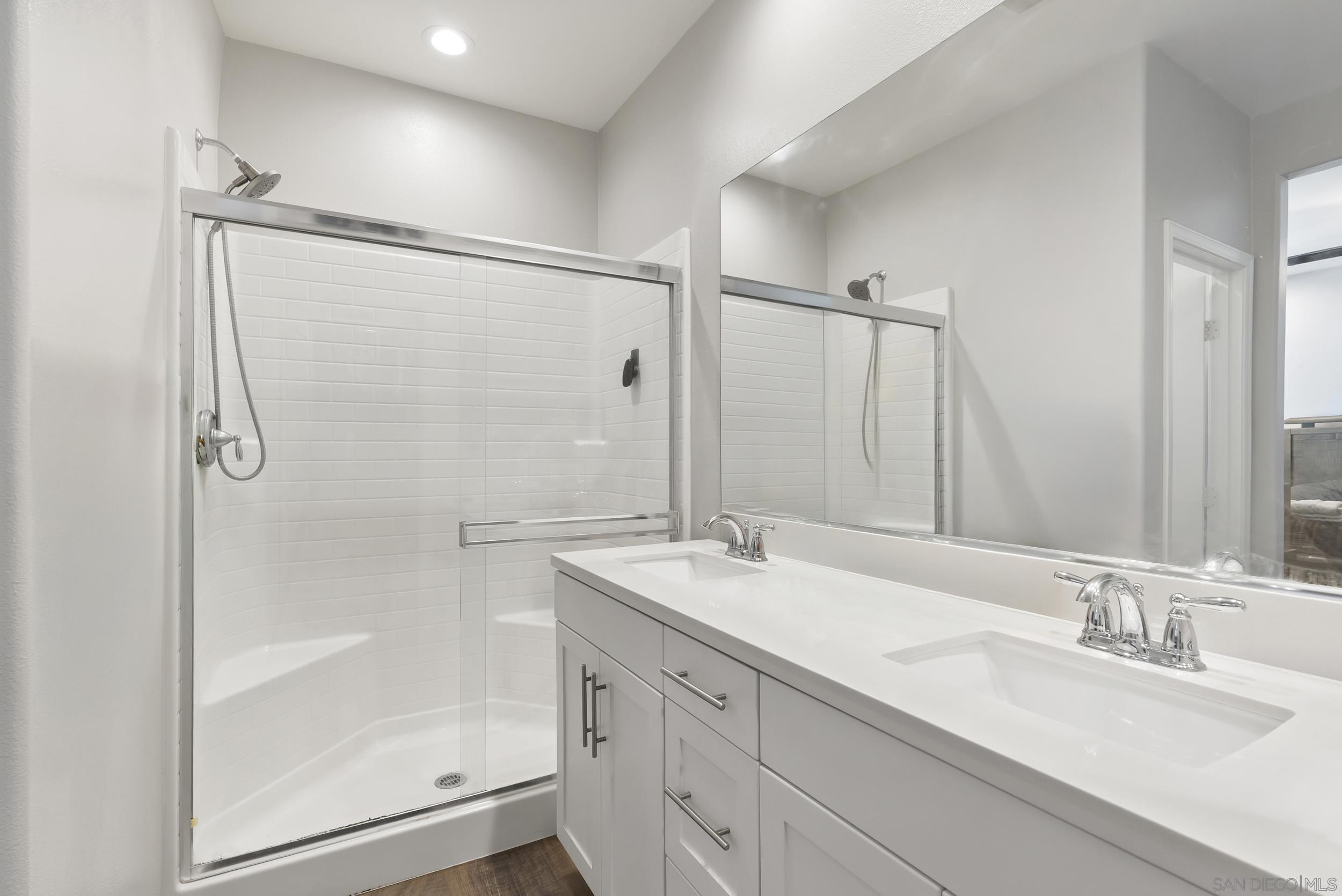 Detail Gallery Image 17 of 28 For 510  Finch Ln, Imperial Beach,  CA 91932 - 2 Beds | 2/1 Baths