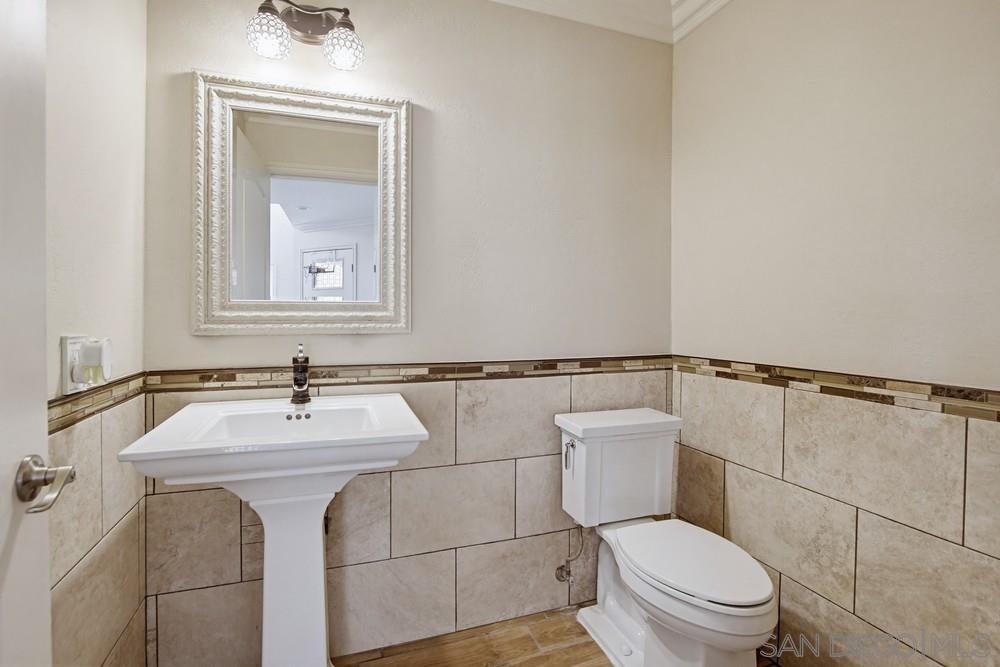 Detail Gallery Image 8 of 27 For 746  Granite Hills Circle, El Cajon,  CA 92019 - 3 Beds | 2/1 Baths