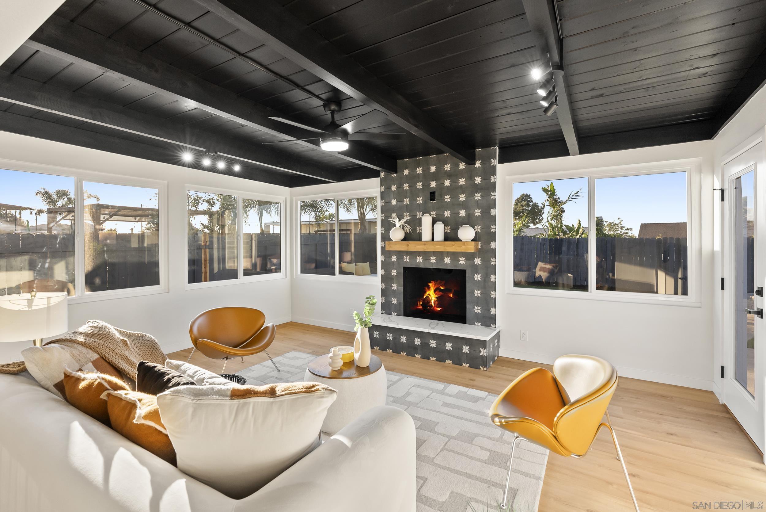 Detail Gallery Image 3 of 39 For 7346  Hightree, San Diego,  CA 92114 - 3 Beds | 2 Baths